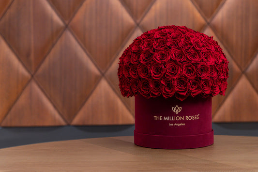 Forever Elegance: Gifting Roses That Last for Years