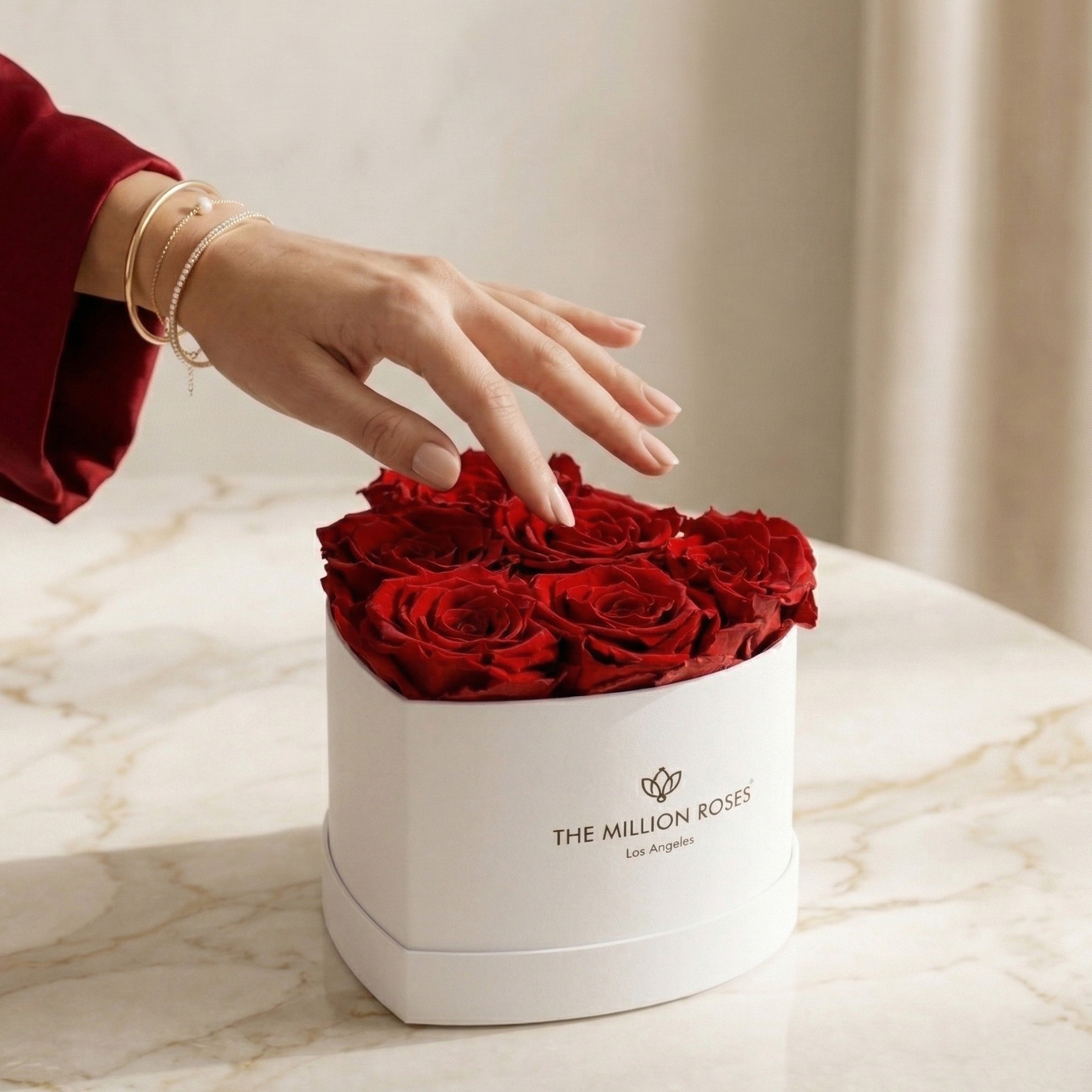 Baby Herz weiße Schachtel | Rote Rosen