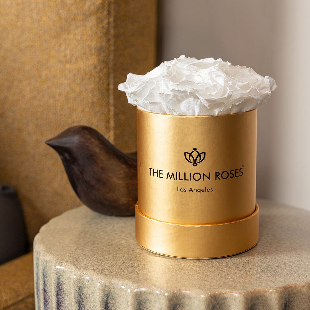 Boîte Gold de base | Roses blanches