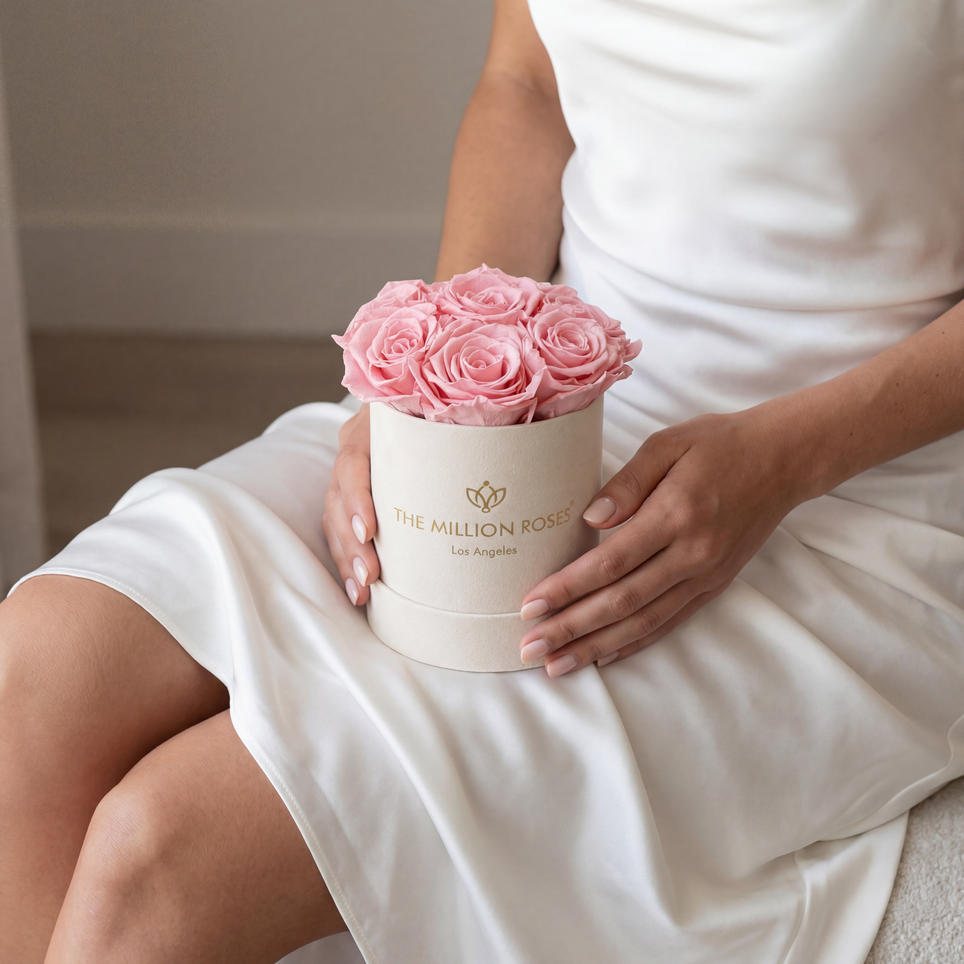 Cutie de bază din piele de căprioară bej | Trandafiri roz deschis