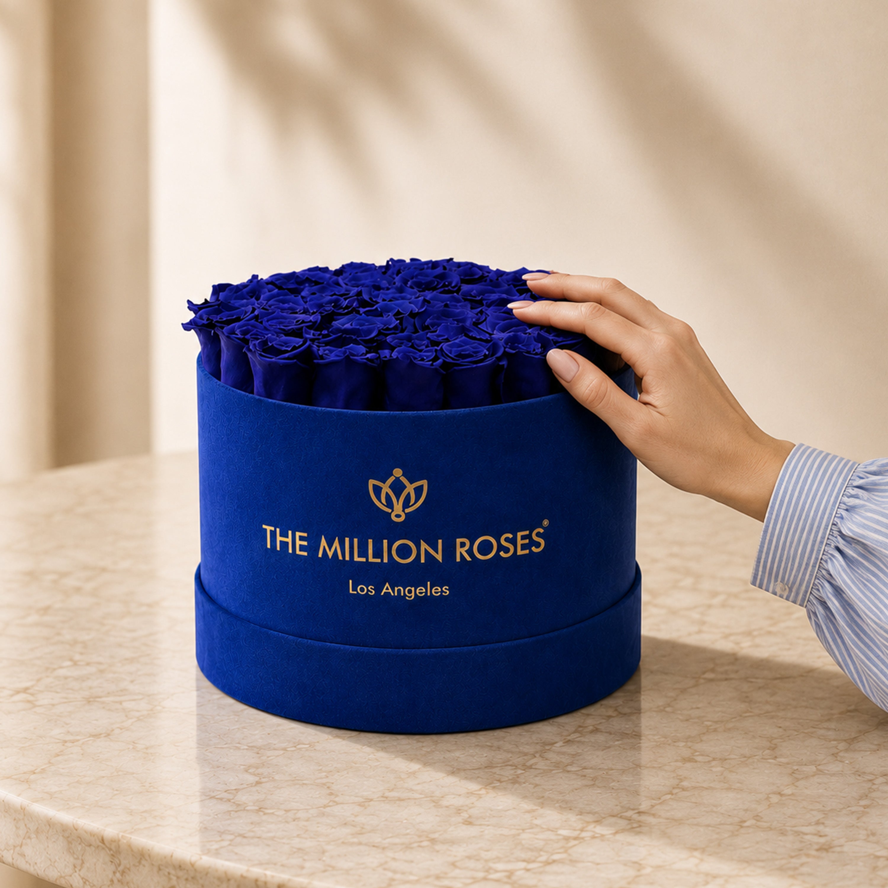 Supreme Royal Blue Suede Box | Royal Blue Roses