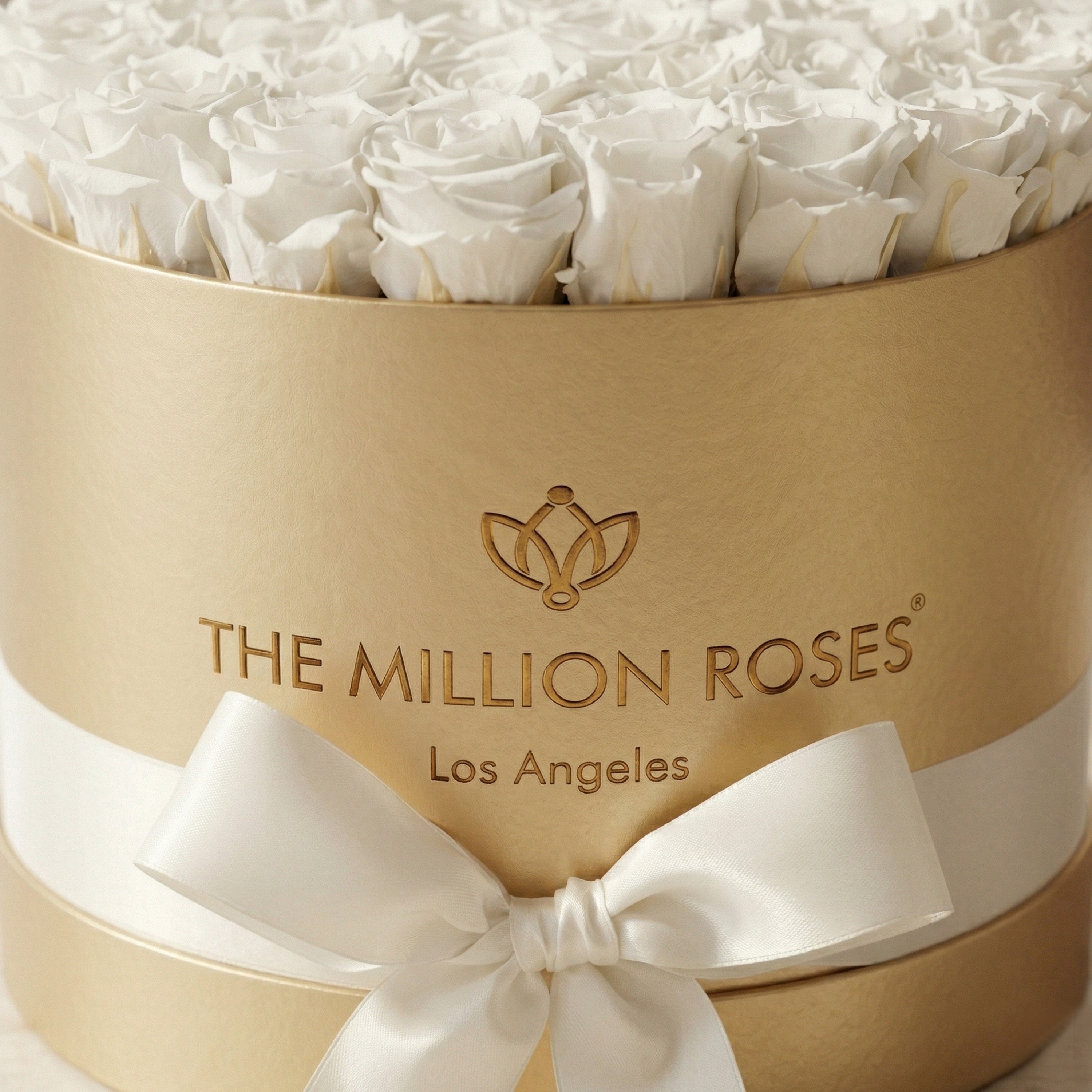 Supreme Gold Box | White Roses