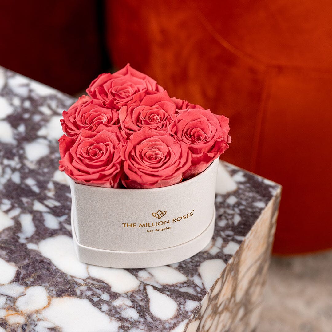 Caja Beige Corazón para Bebé | Rosas de coral