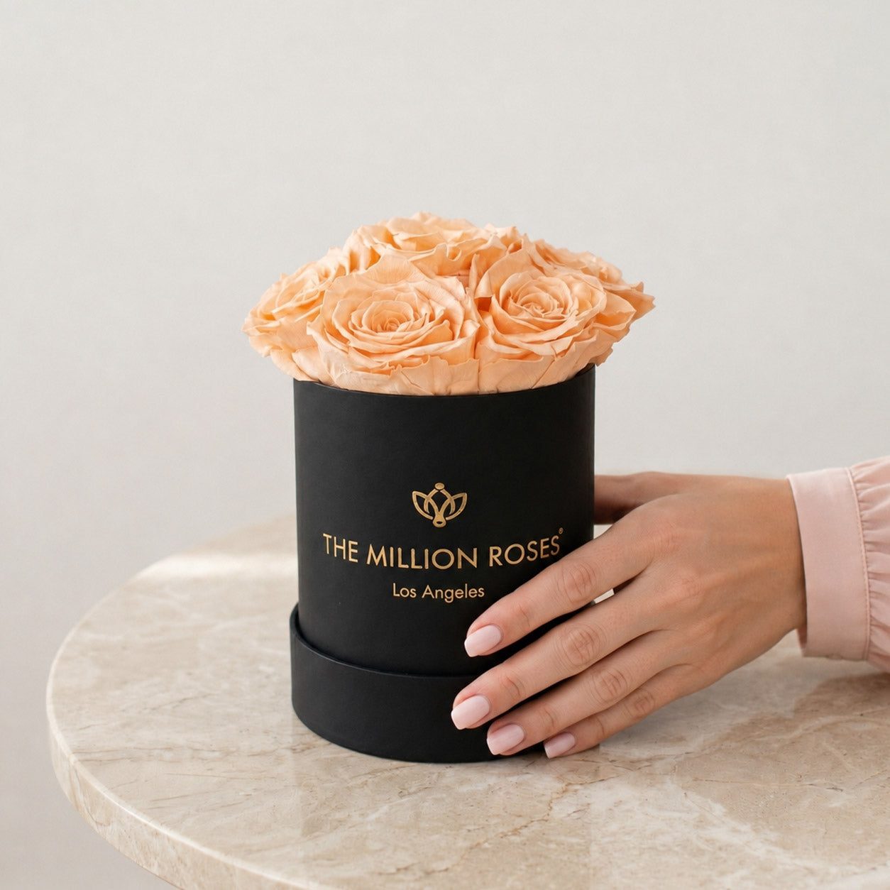 Essence Black Box | Peach Roses