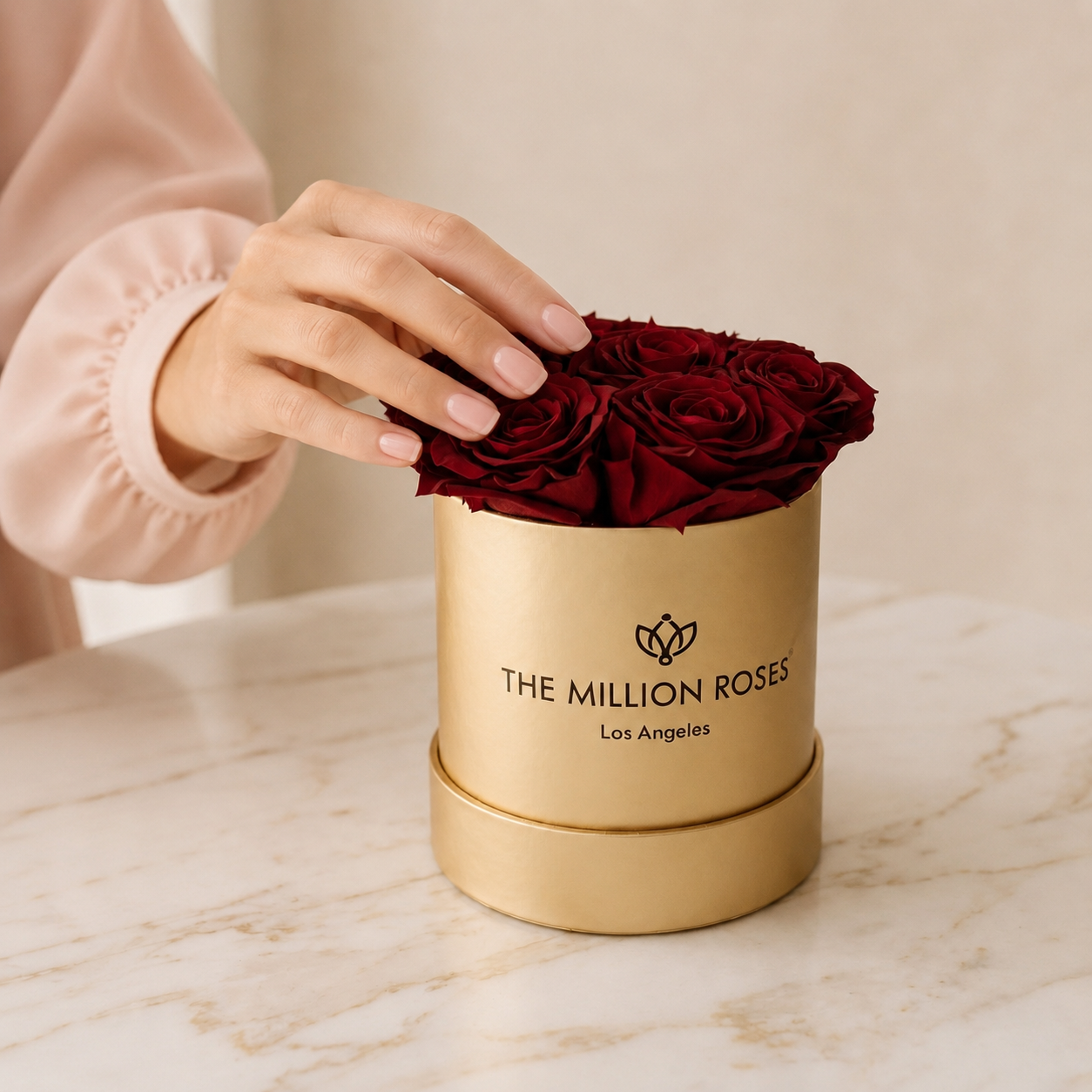 Basic Gold Box | Burgundy Roses