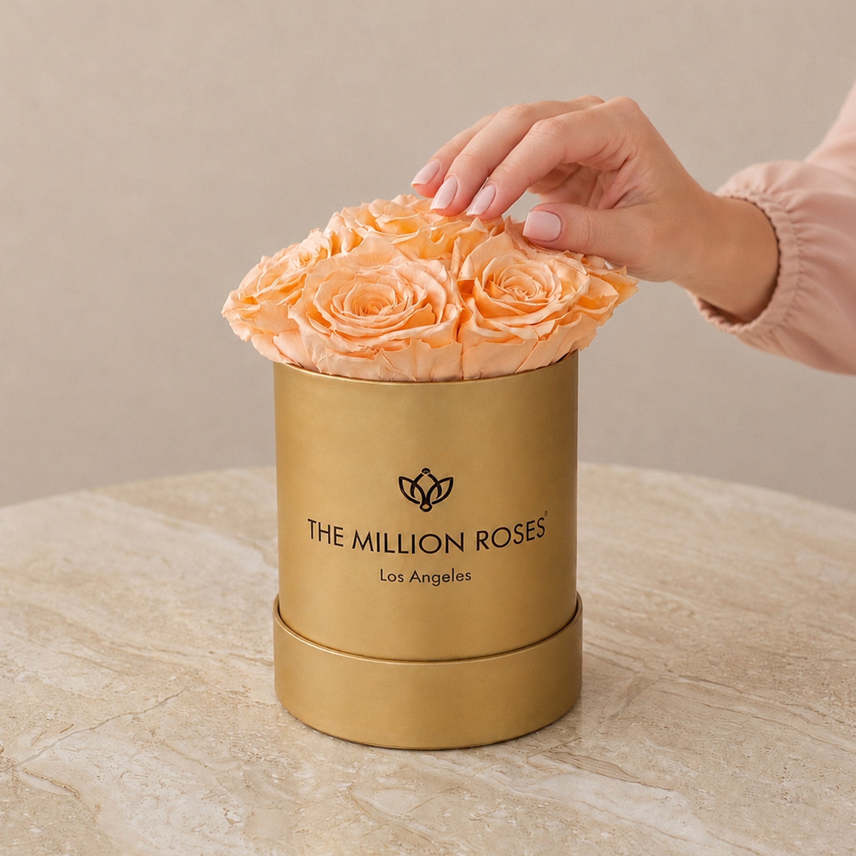 Essence Gold Box | Peach Roses