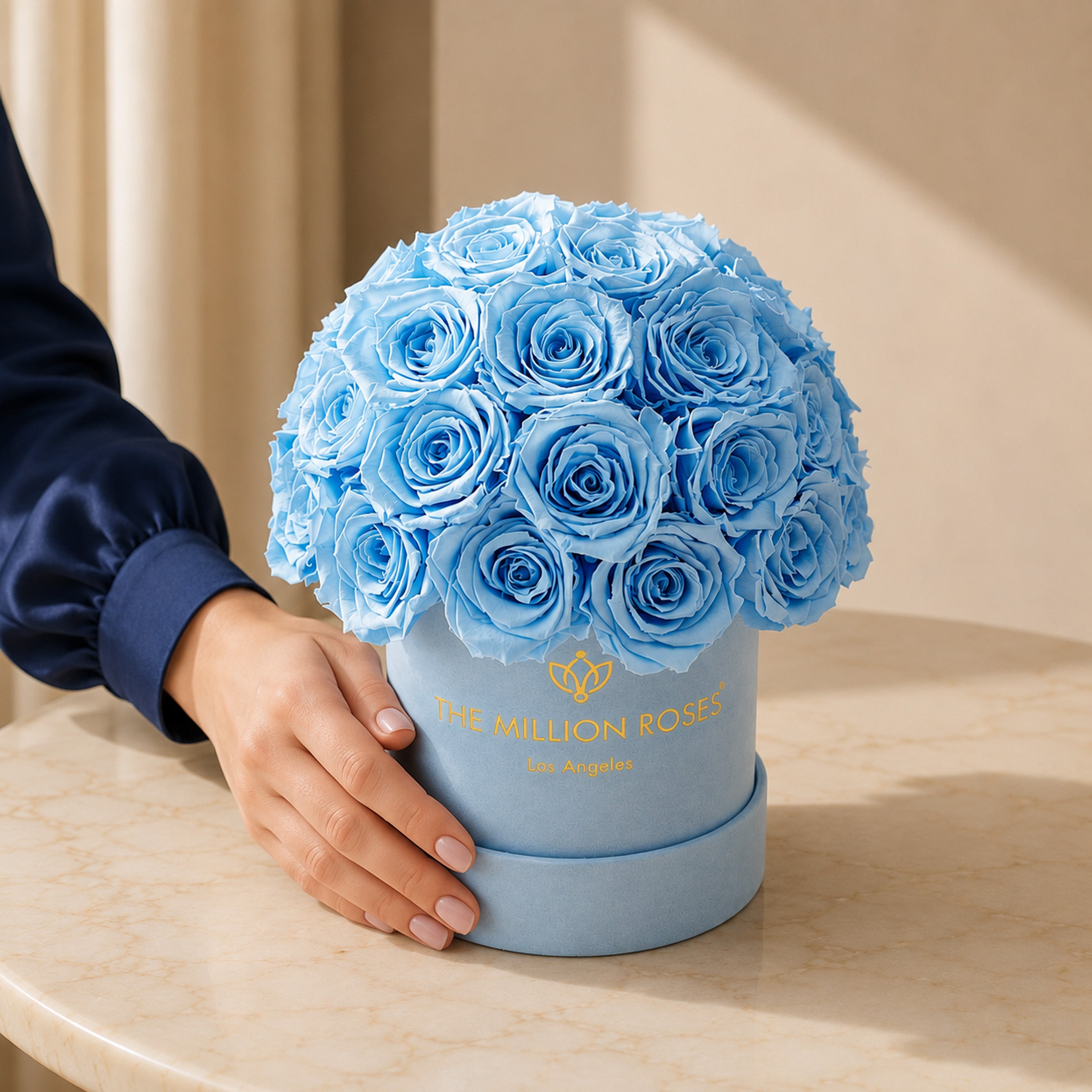 Essence Light Blue Suede Superdome Box | Light Blue Roses