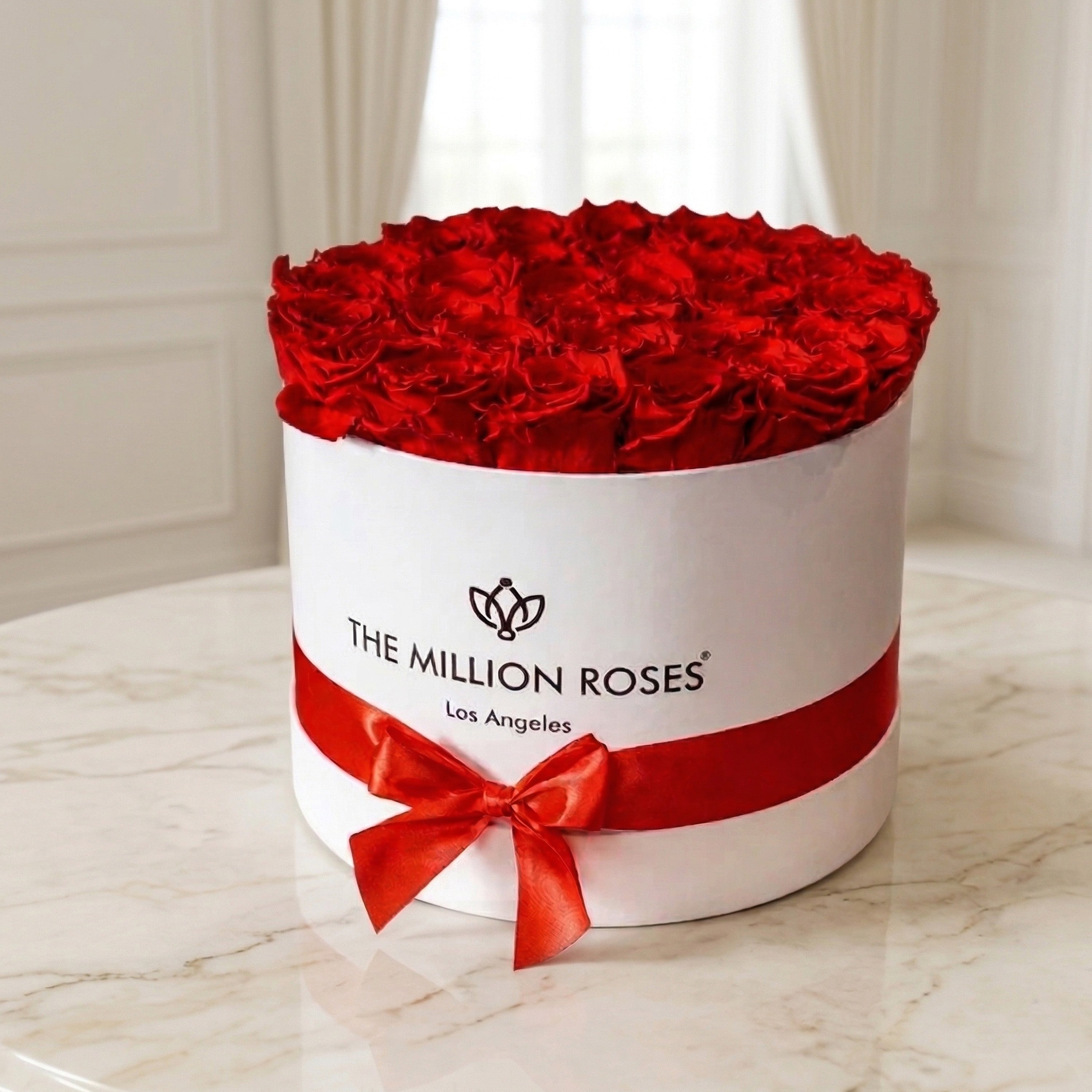 Supreme White Box | Red Roses