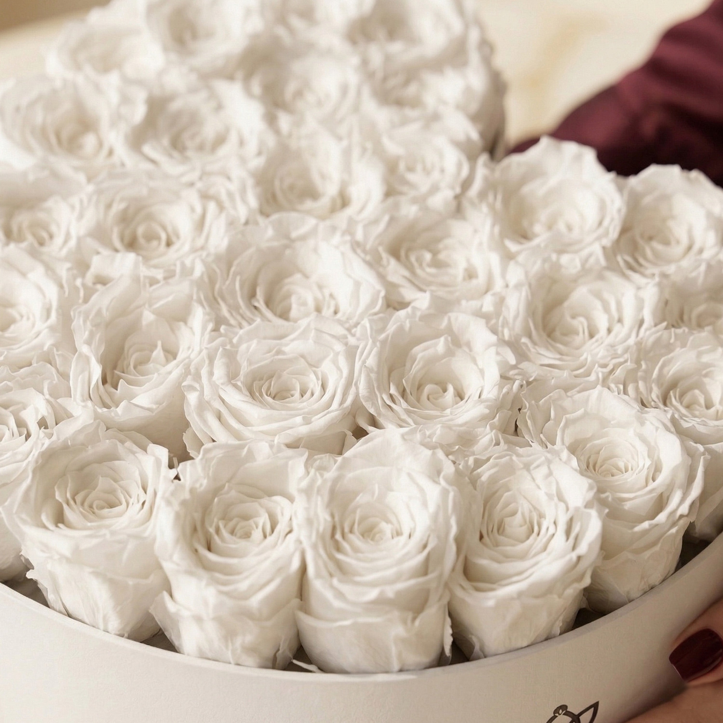 Heart White Box | White Roses