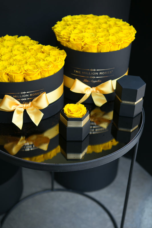 Yellow Roses in a Black Box - The meaning of yellow roses