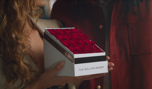 Scorpio Flowers - Red Roses Box - The Million Roses®
