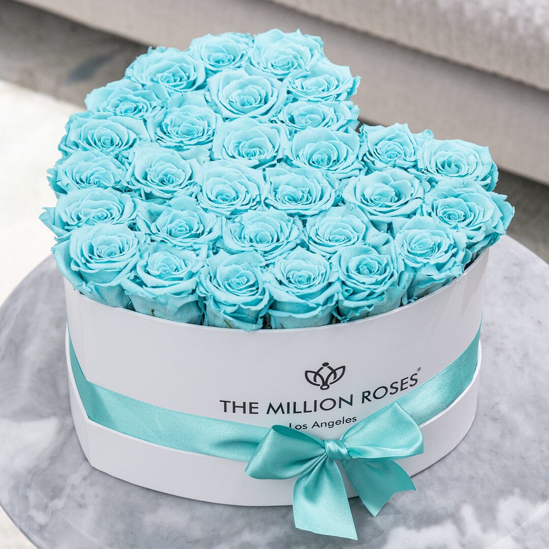 Biely Heart Box | Tiffany blue ruže