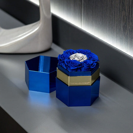 Zrcadlově Modrý One in a Million™ Hexagon Box | Tmavě modré a stříbrné růže