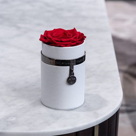 Biely Round Box One in a Million™ | Charm Edition | Červená ruža
