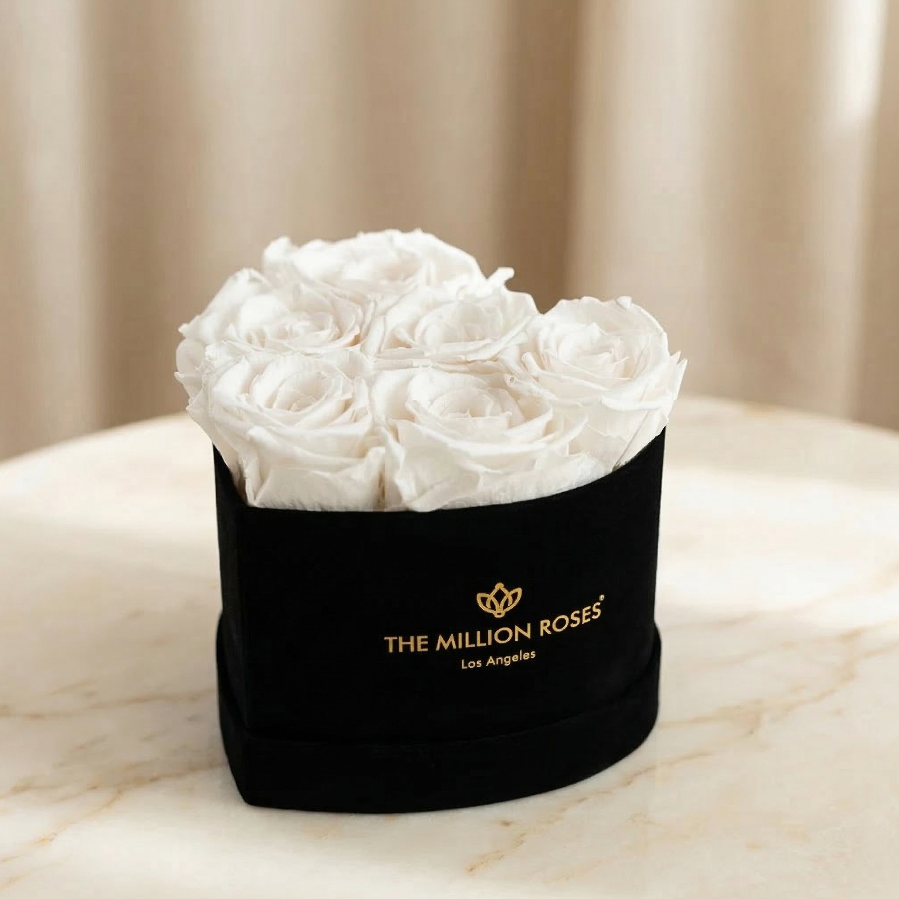 Baby Heart Black Box | White Roses