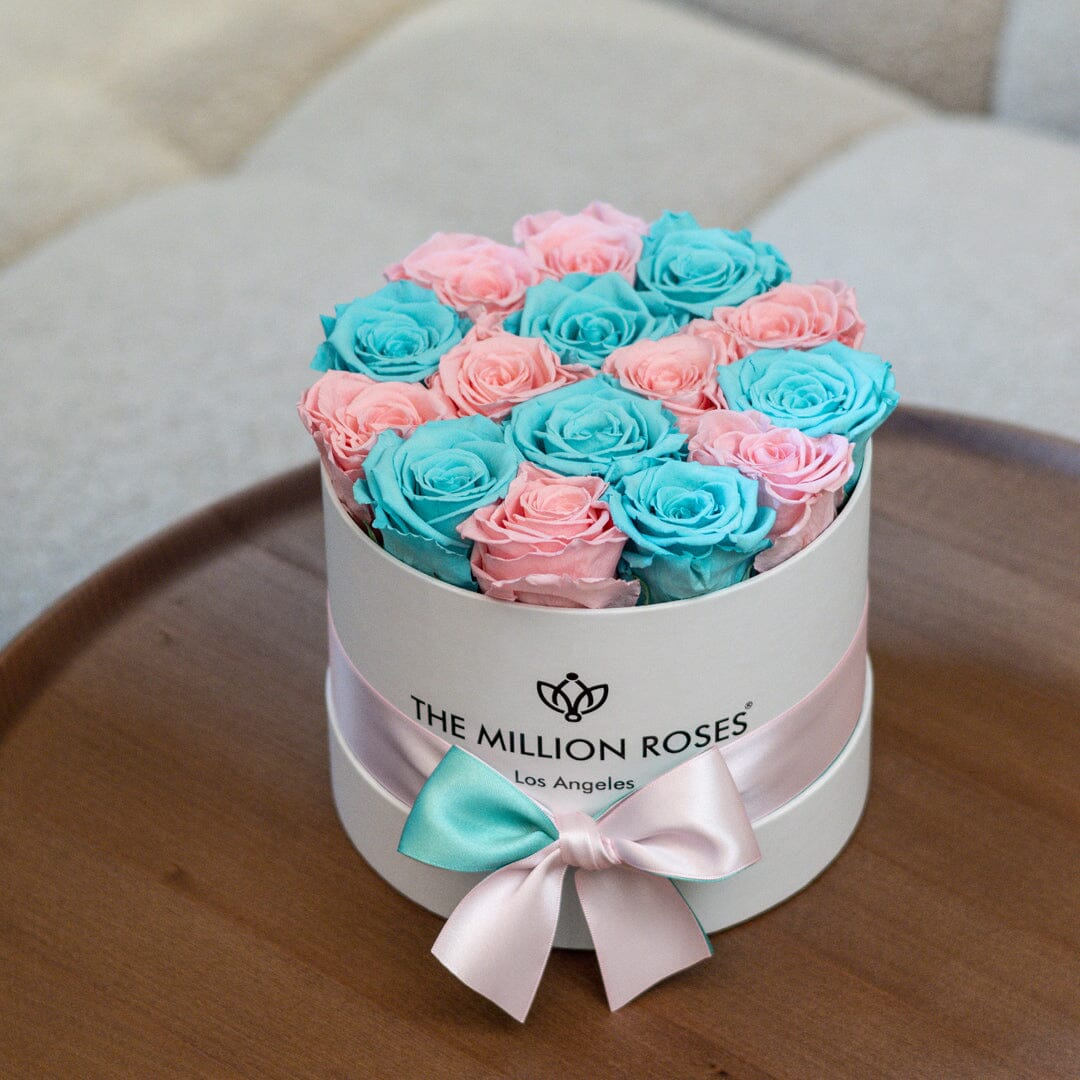 Classic Caja Blanca | Rosas Azul Tiffany & Rosas Rosado Pastel - The Million Roses