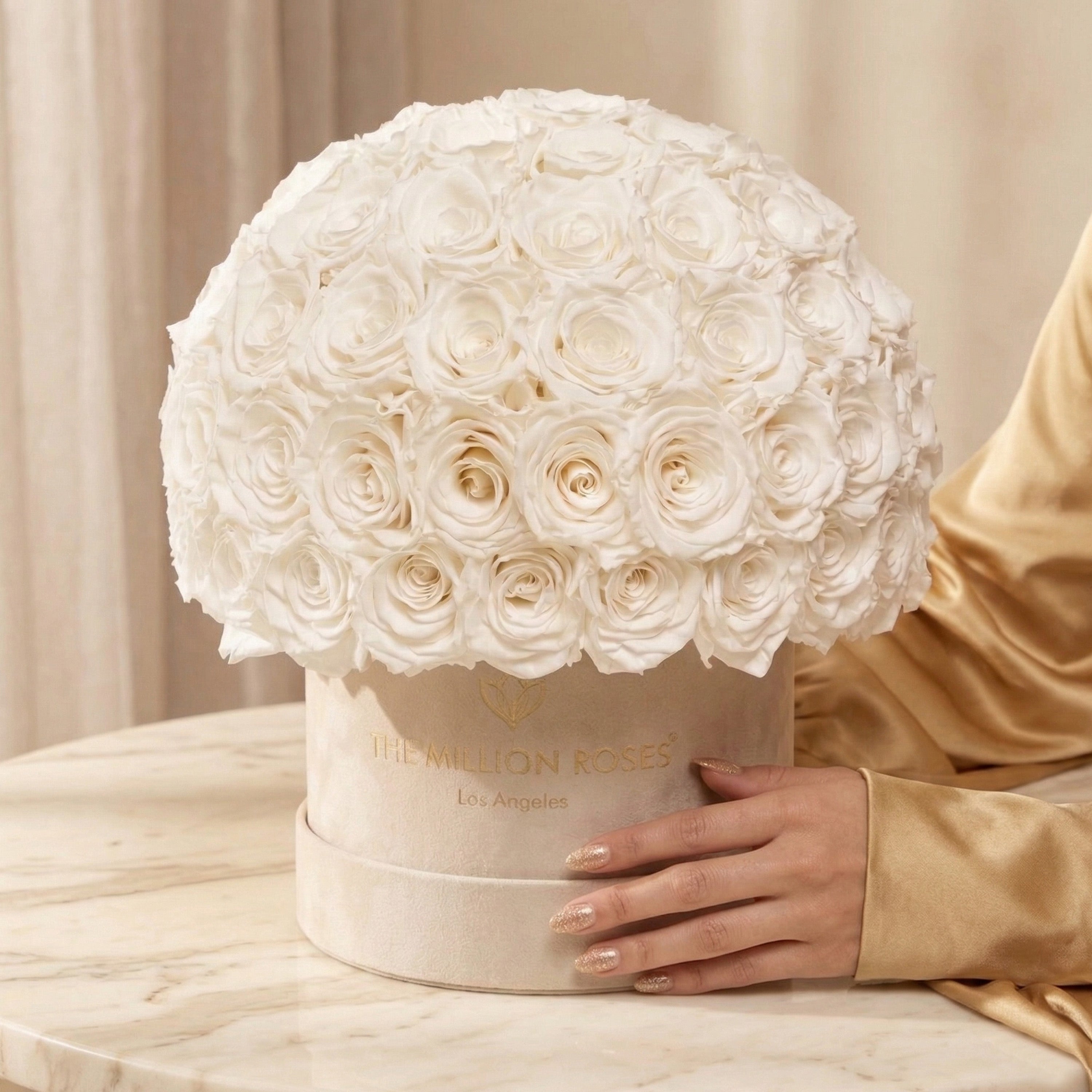 Classic Beige Suede Superdome Box | White Roses