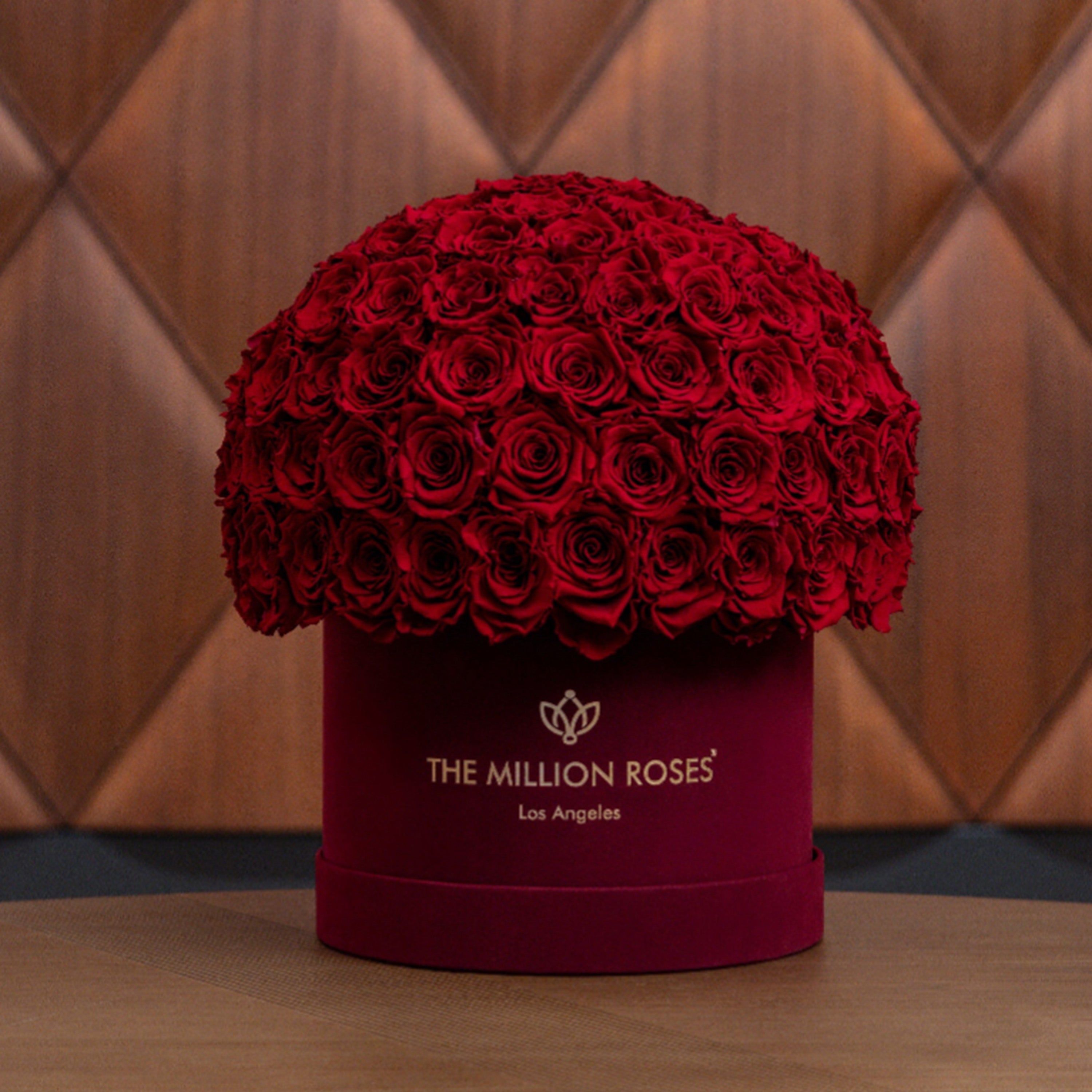 Boîte Superdome classique en daim bordeaux | Roses rouges