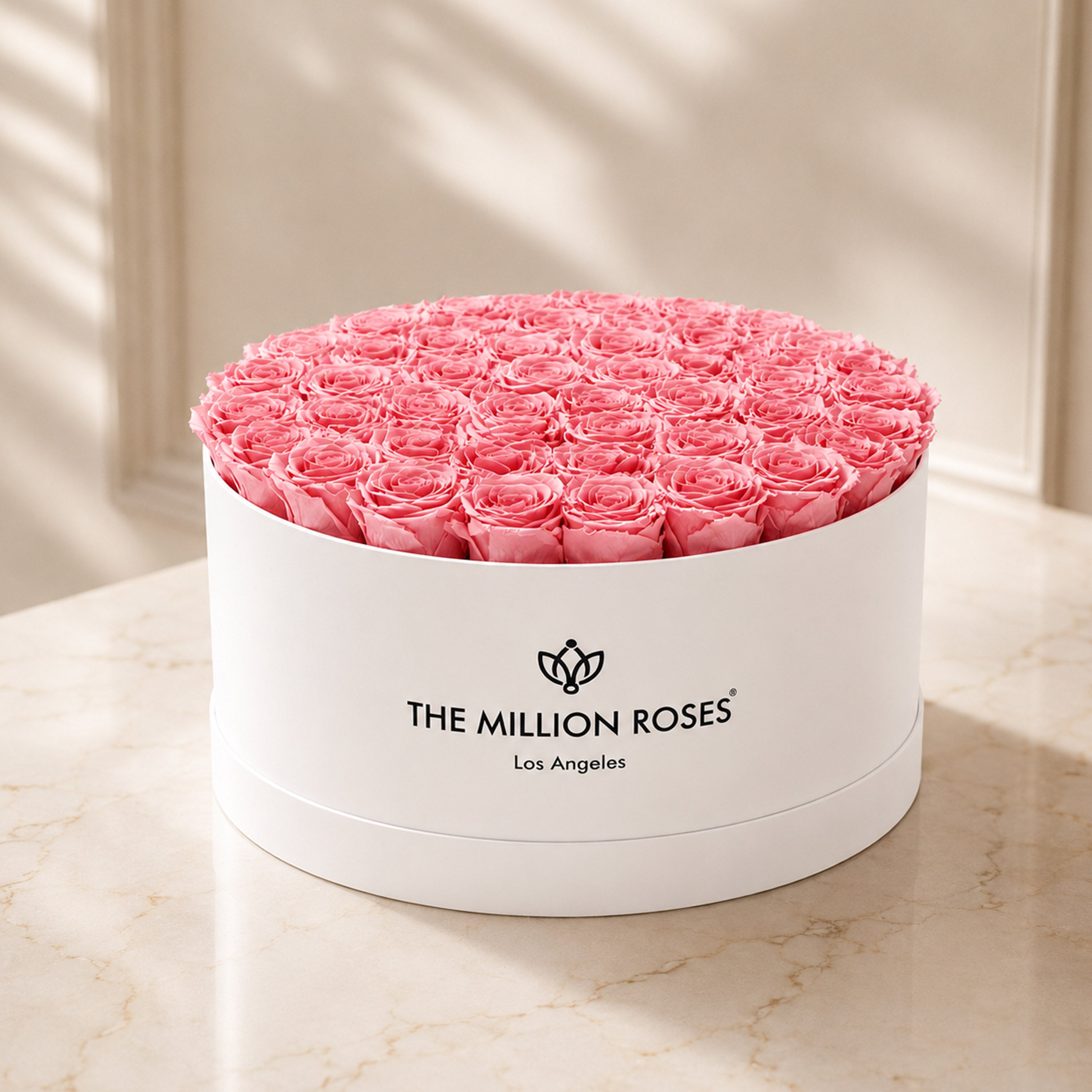 Deluxe White Box | Light Pink Roses