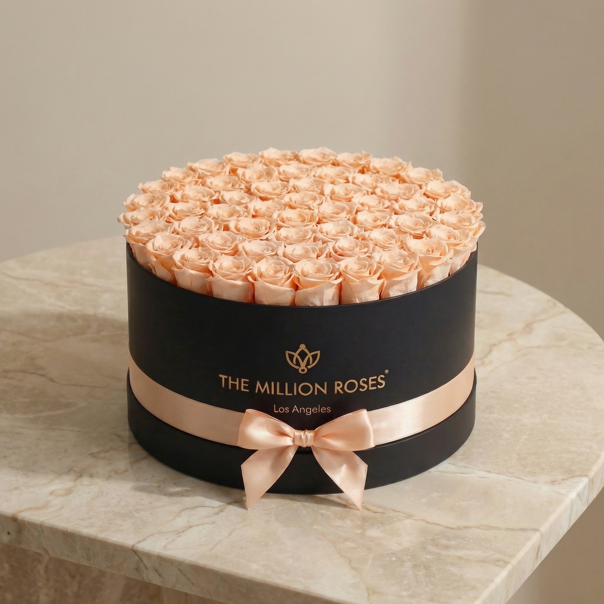 Deluxe Black Box | Peach Roses