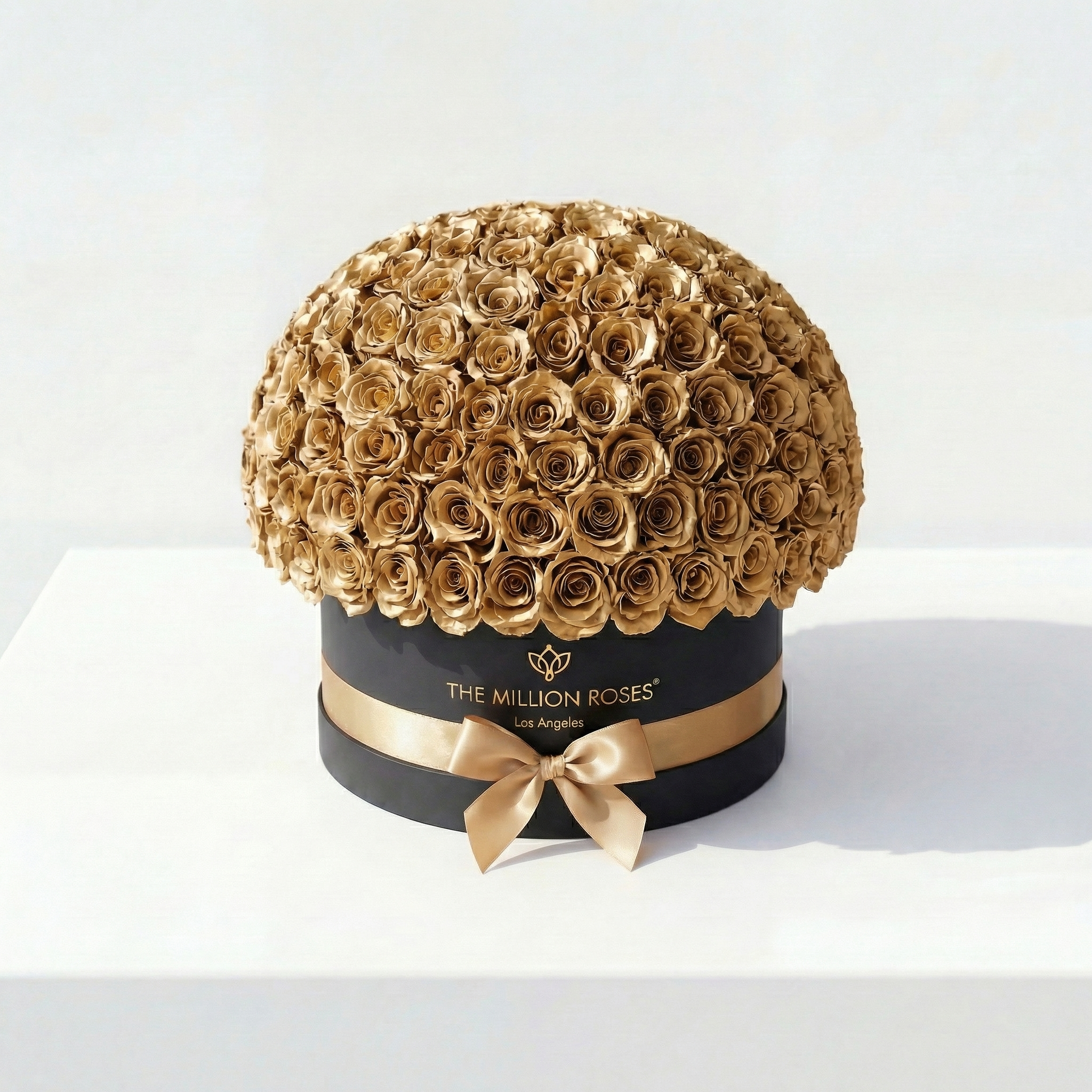 Deluxe Black Dome Box | Gold Roses