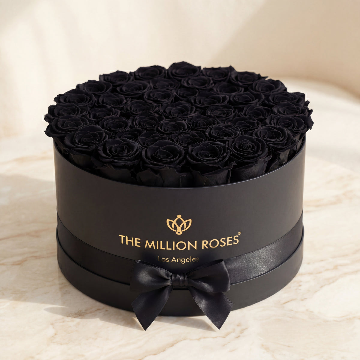 Box Rasees Deluxe Black Box with Red Roses | The Million Roses