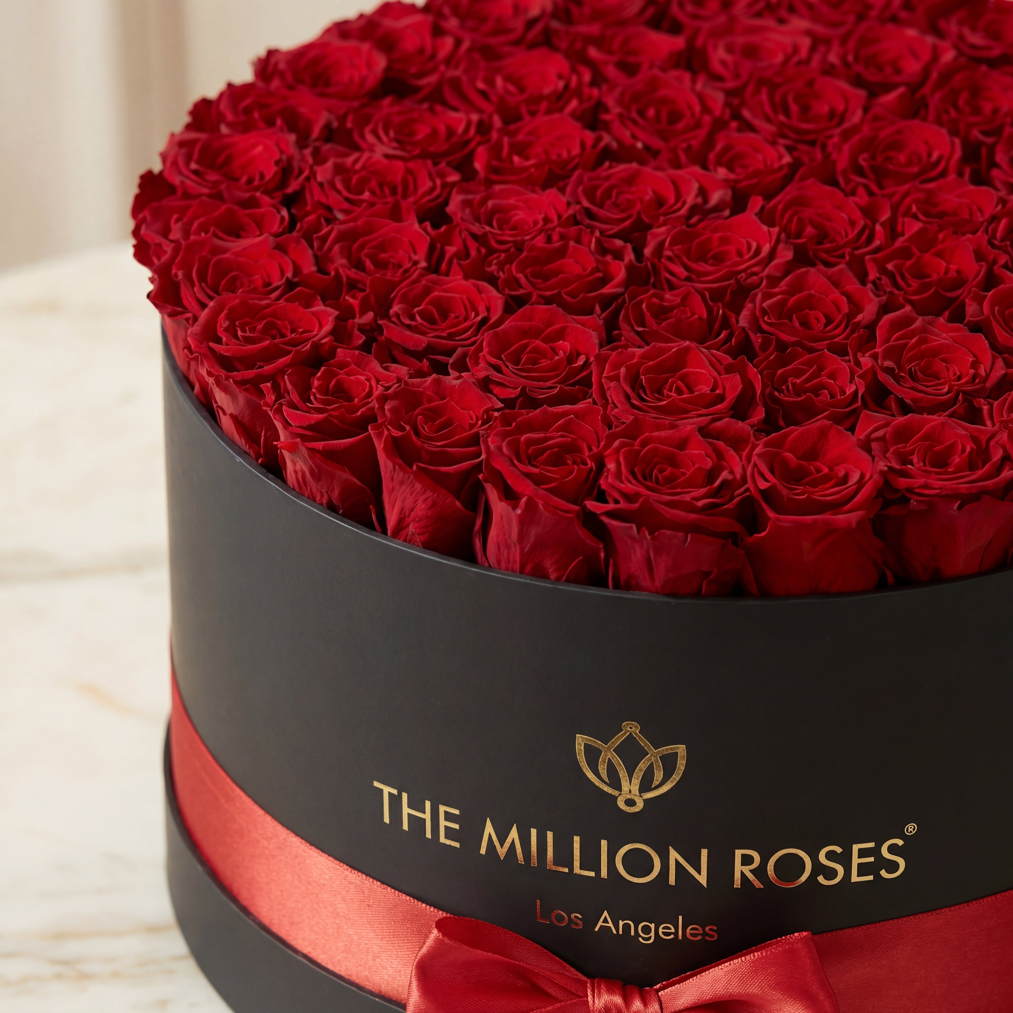 Deluxe Black Box with Red Roses | The Million Roses