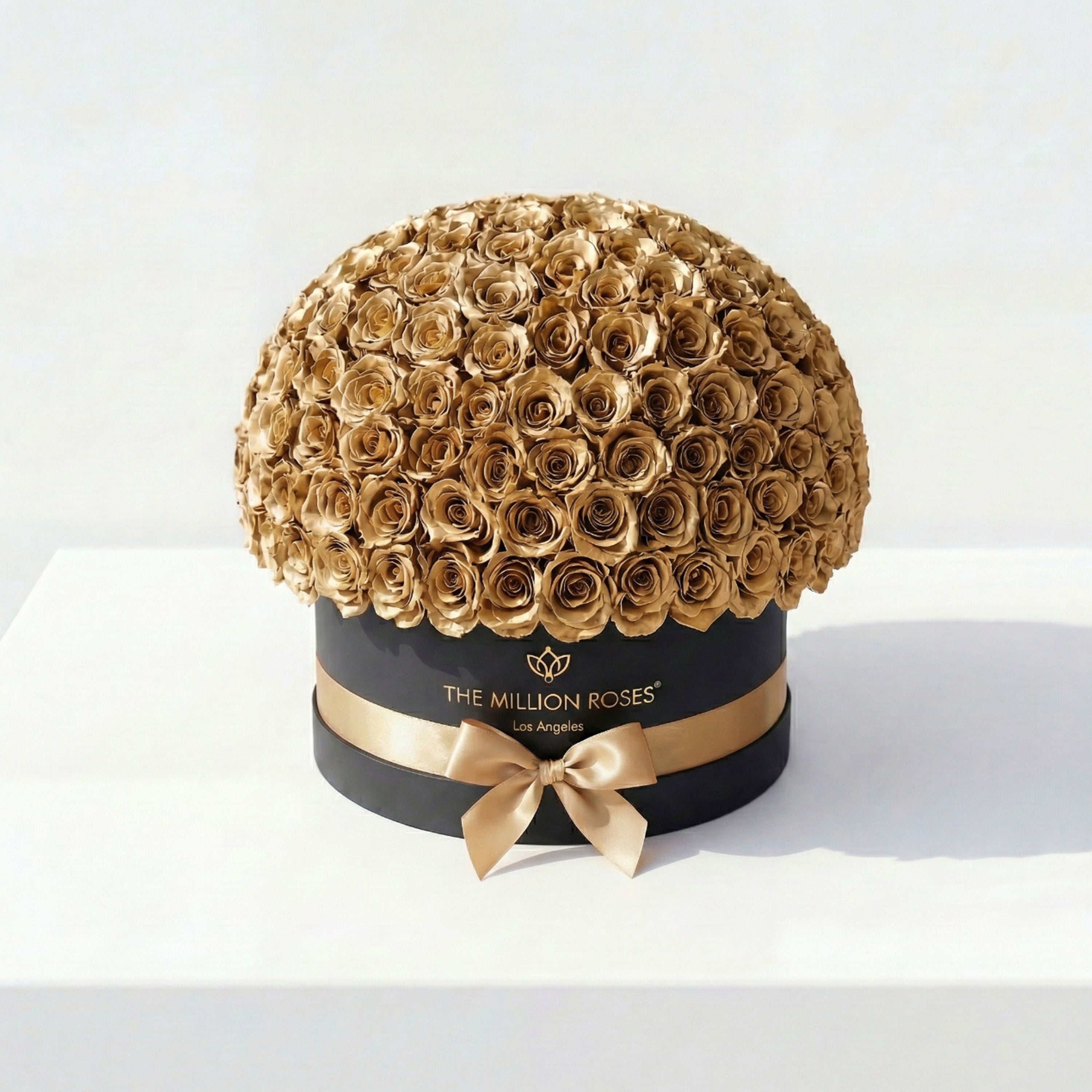 Deluxe Black Dome Box | Gold Roses