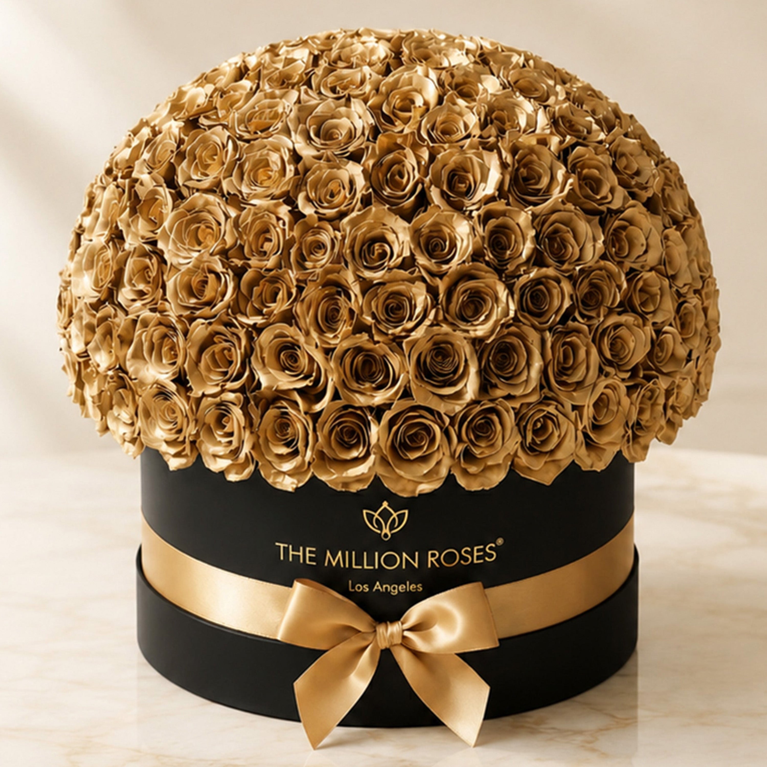 Deluxe Black Dome Box | Gold Roses