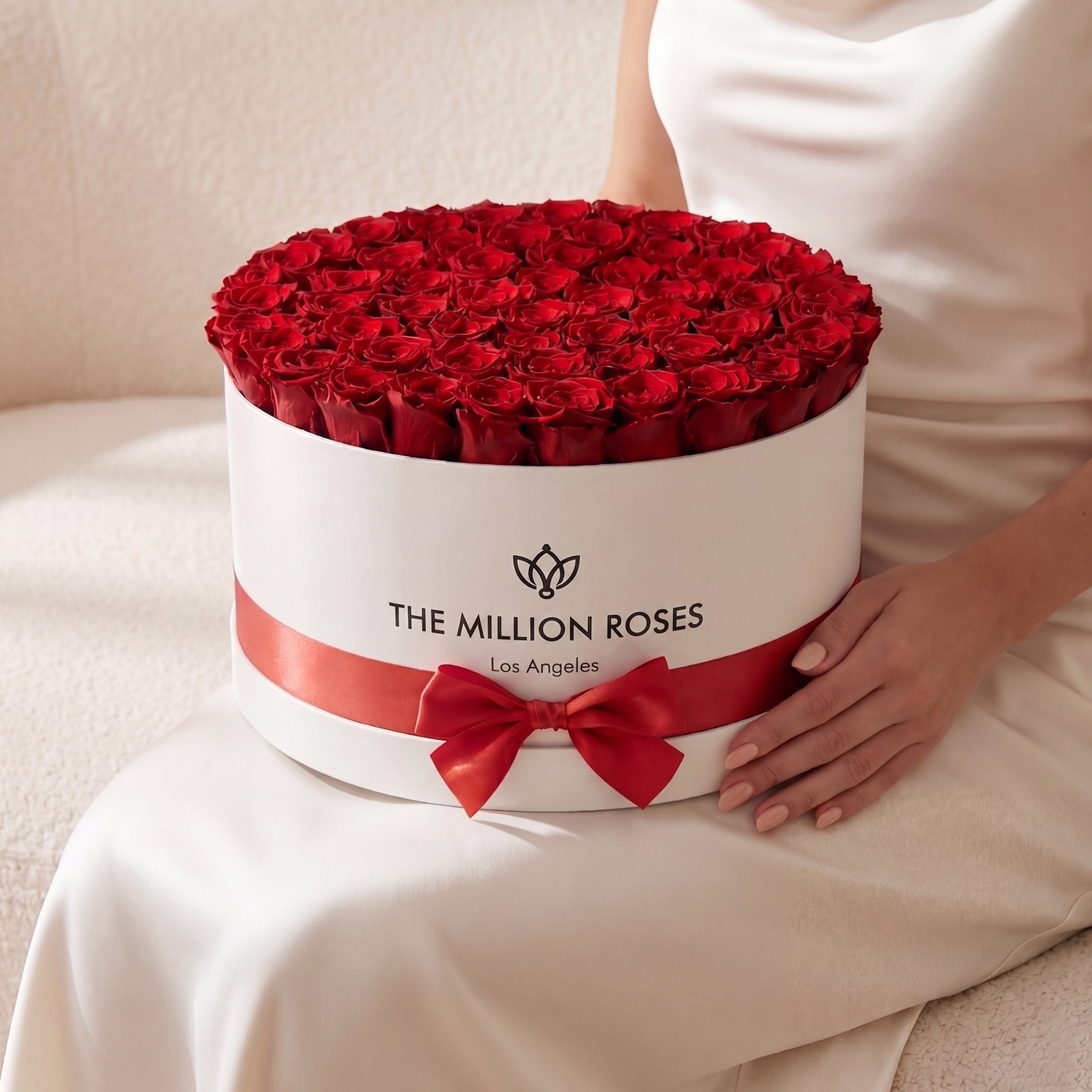 Deluxe White Box | Red Roses