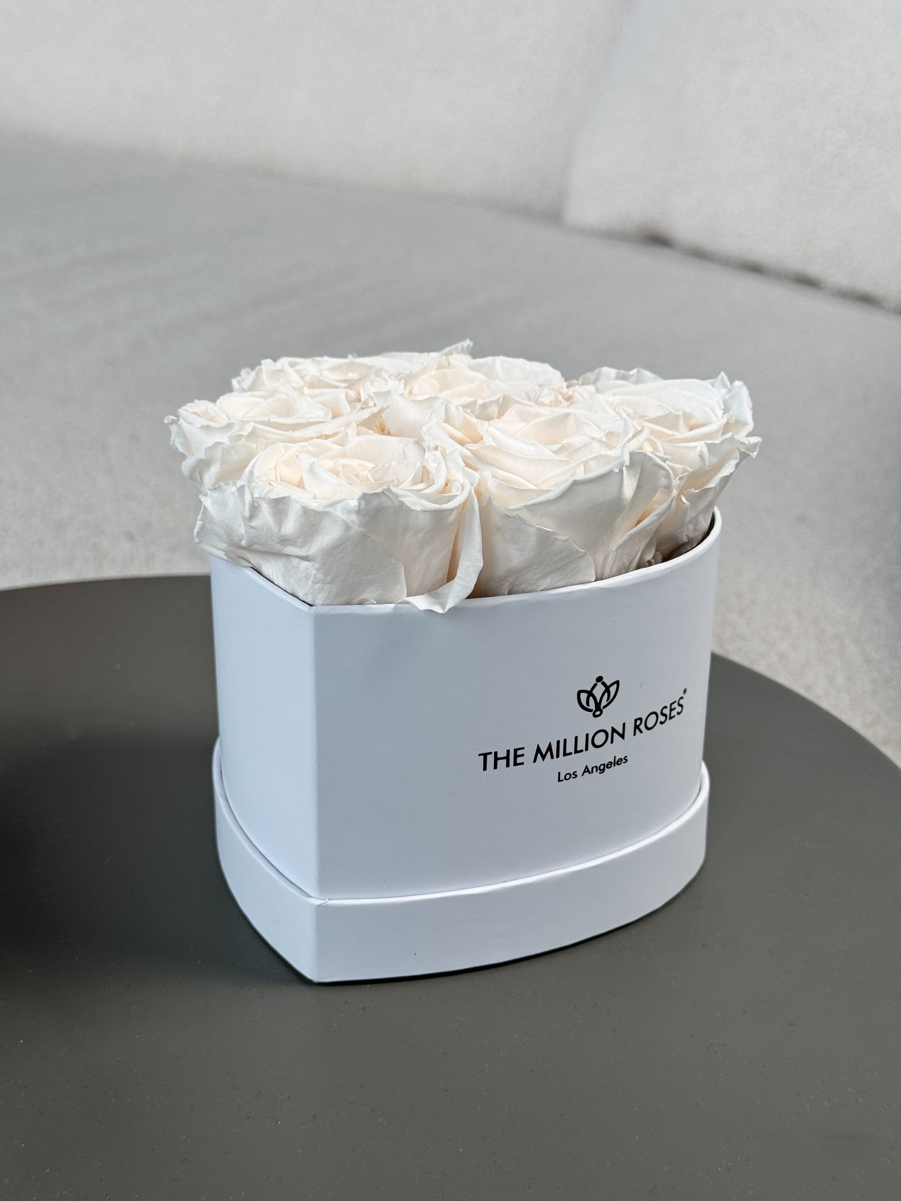 Baby Heart White Box | Chardonnay Roses