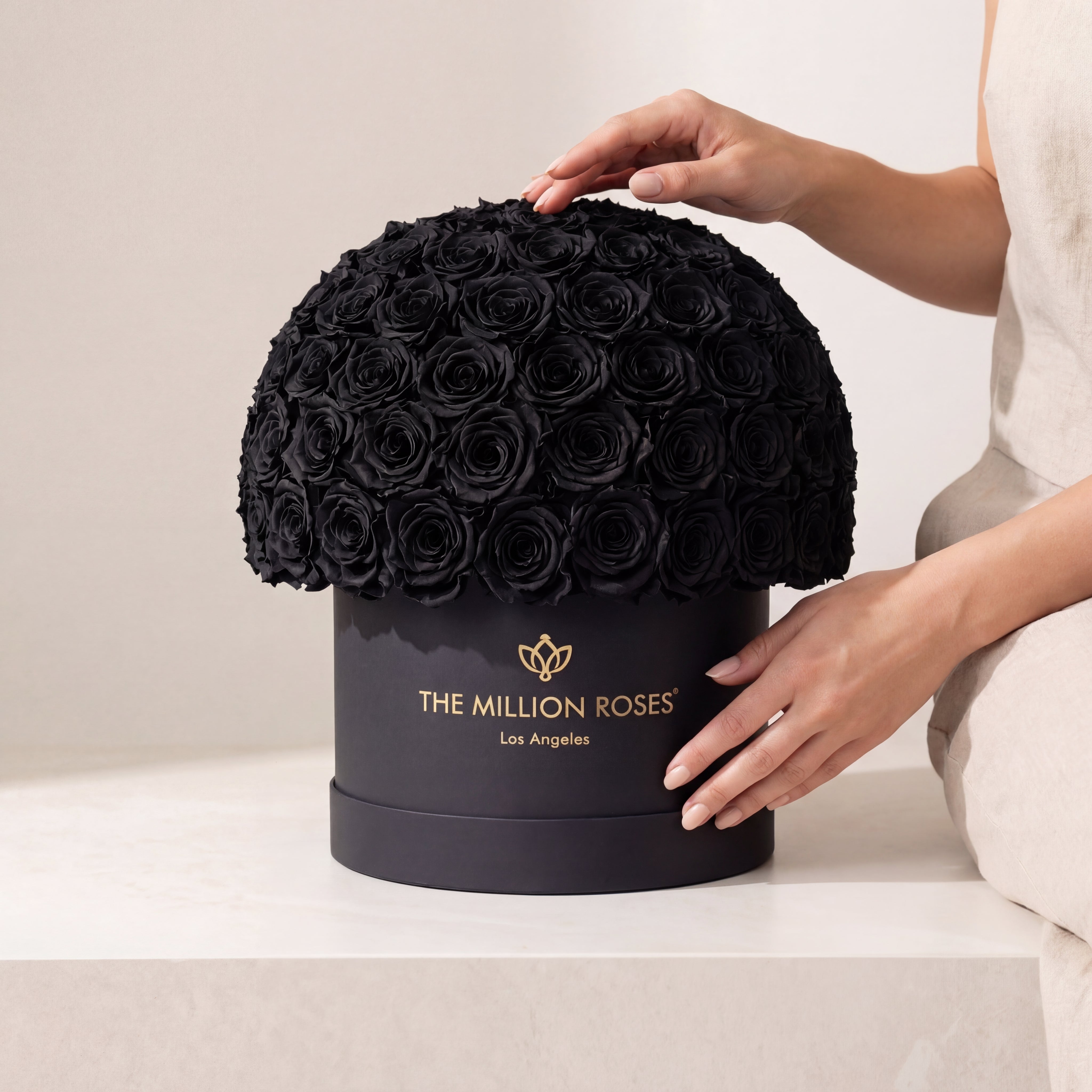 Supreme Black Superdome Box | Black Roses