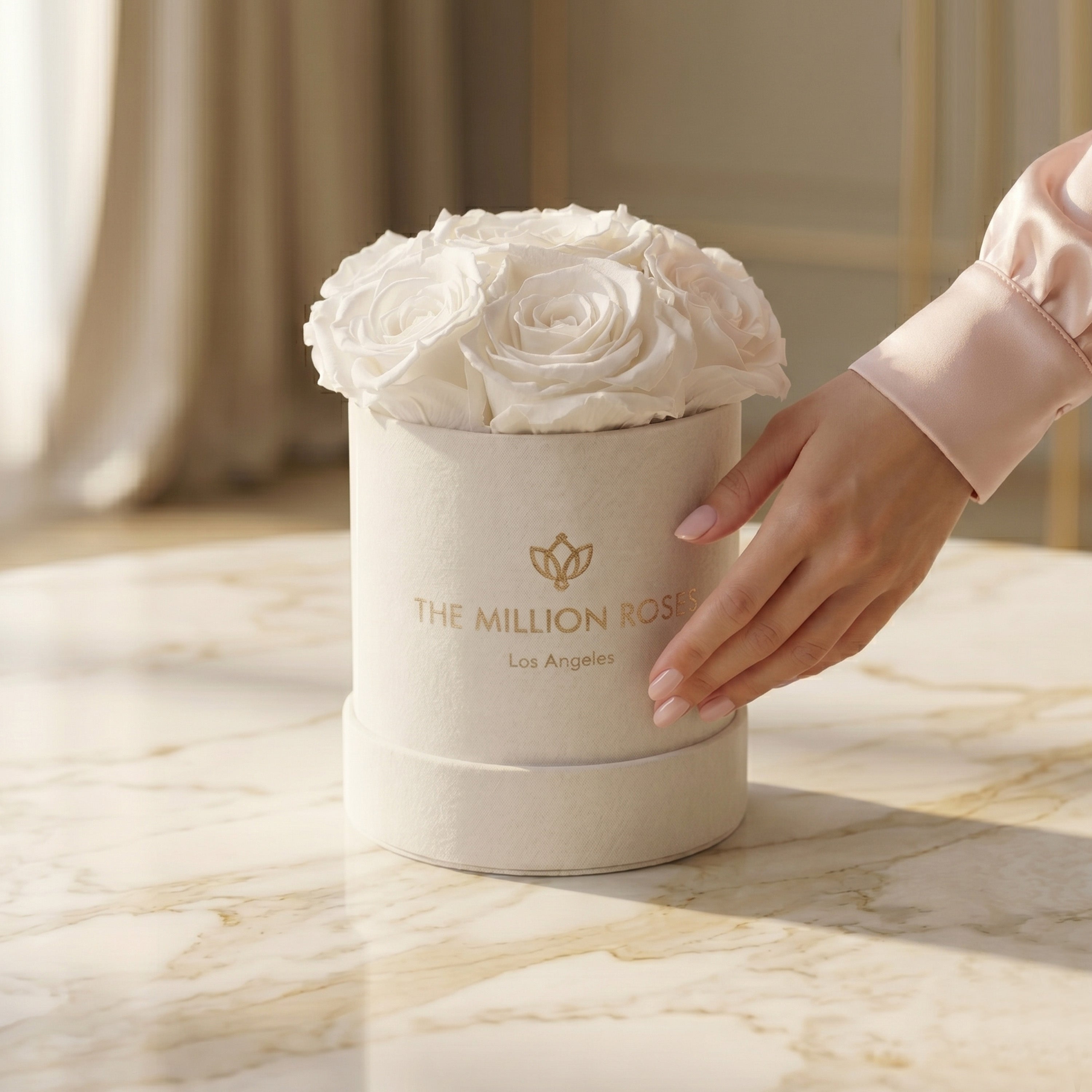 Basic Beige Suede Box | White Roses