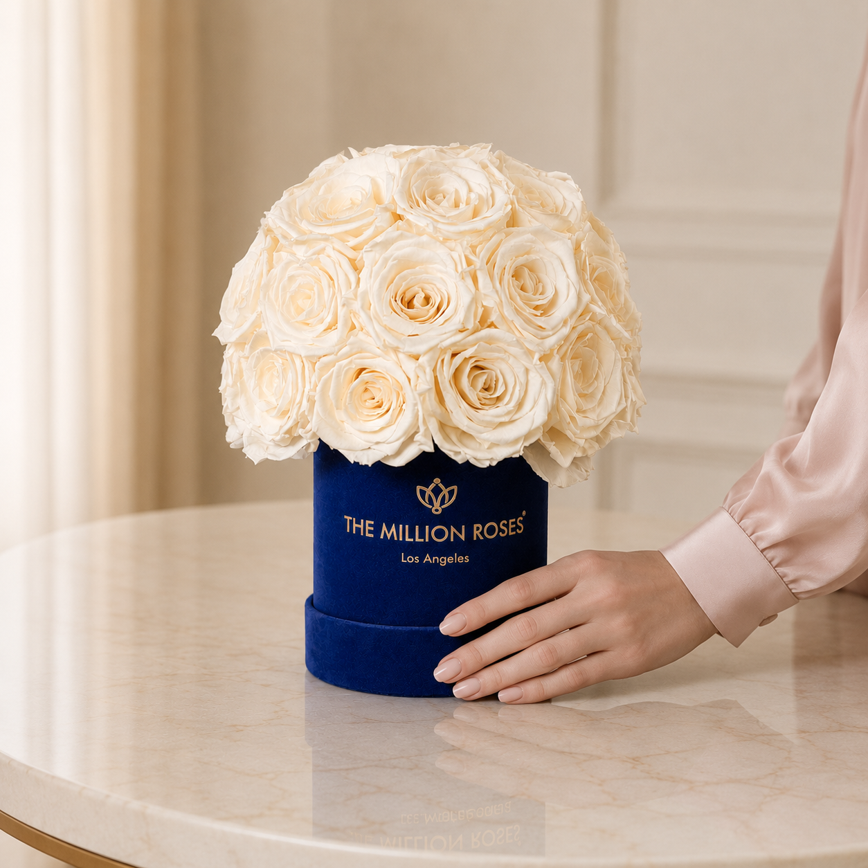 Basic Royal Blue Suede Superdome Box | White Roses