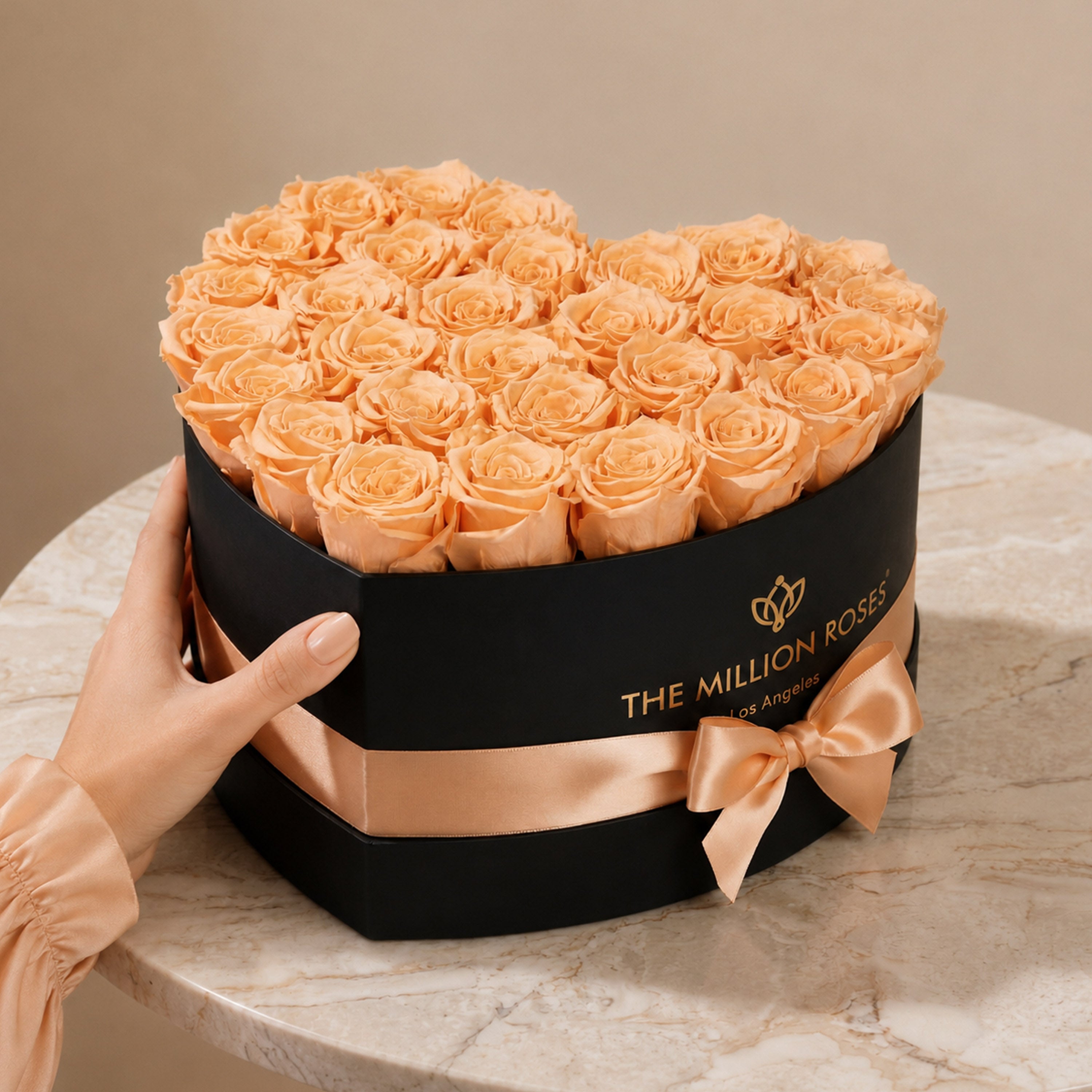Heart Black Box | Peach Roses