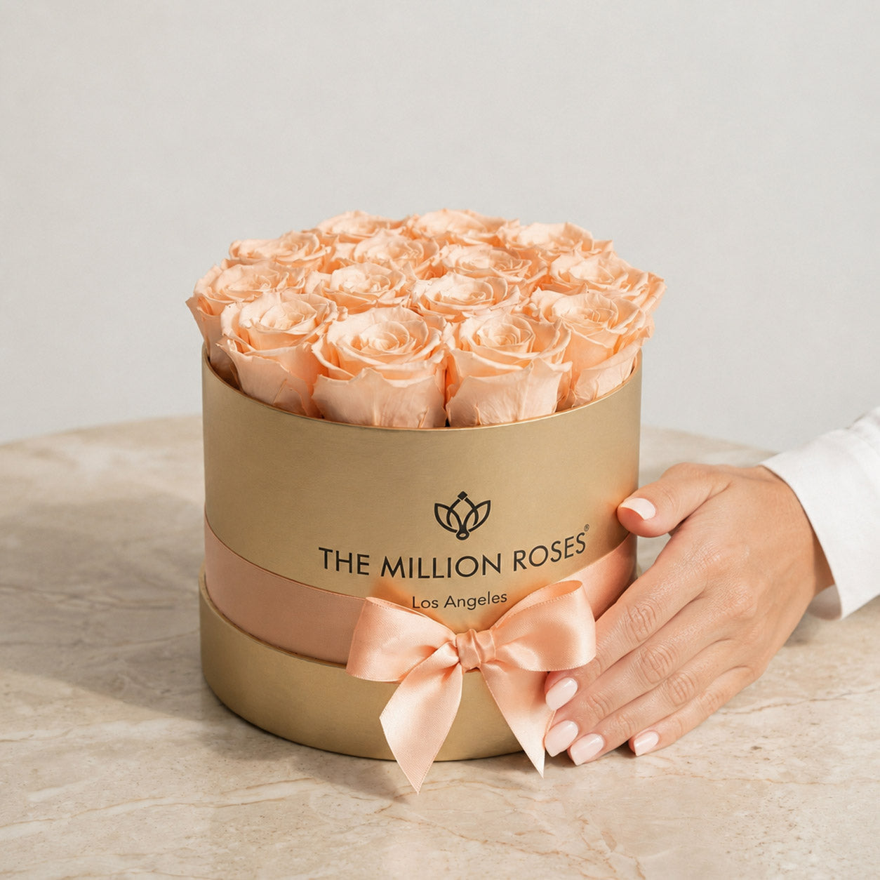 Classic Gold Box | Peach Roses