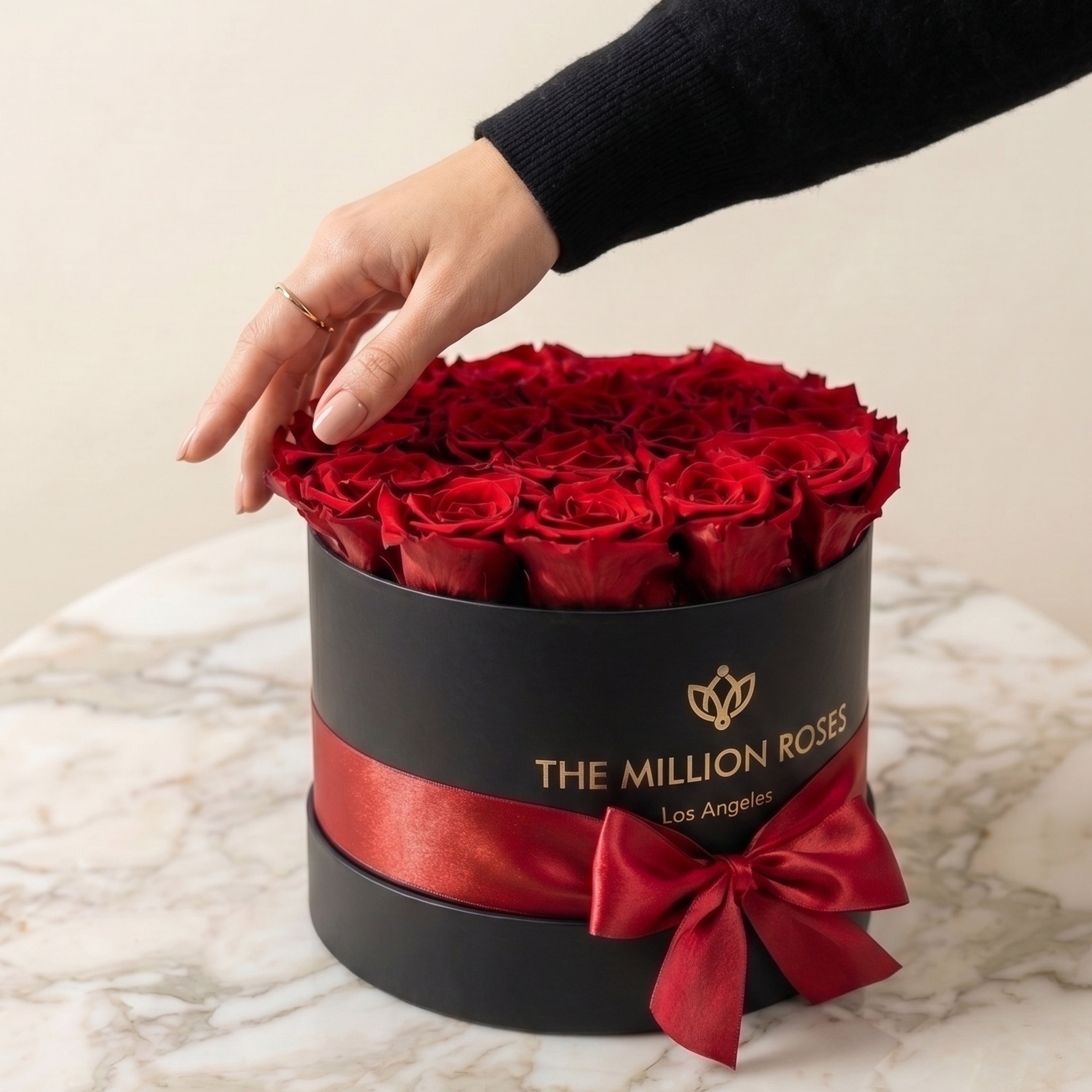 Classic Black Box | Red Roses