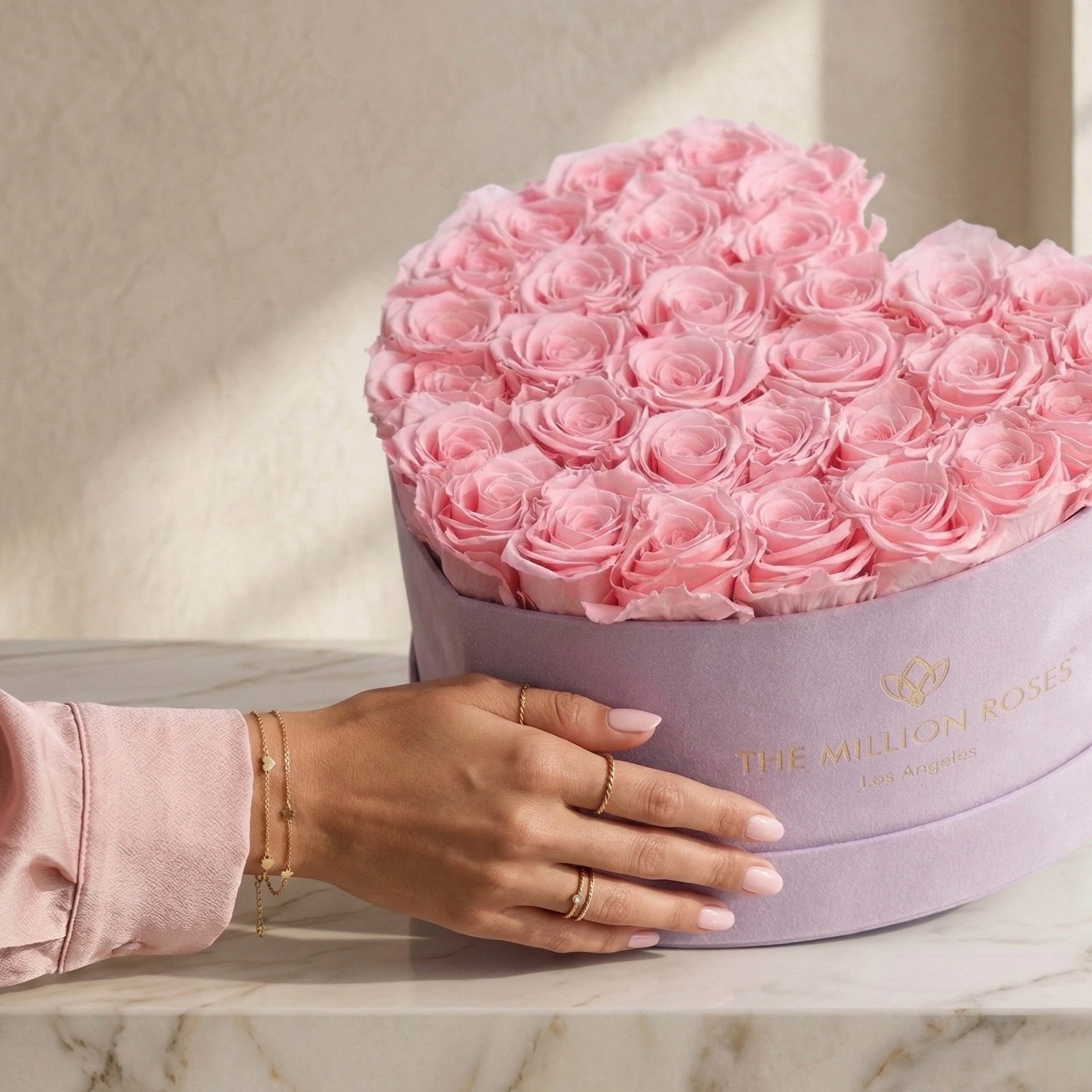 Heart Light Pink Suede Box | Light Pink Roses