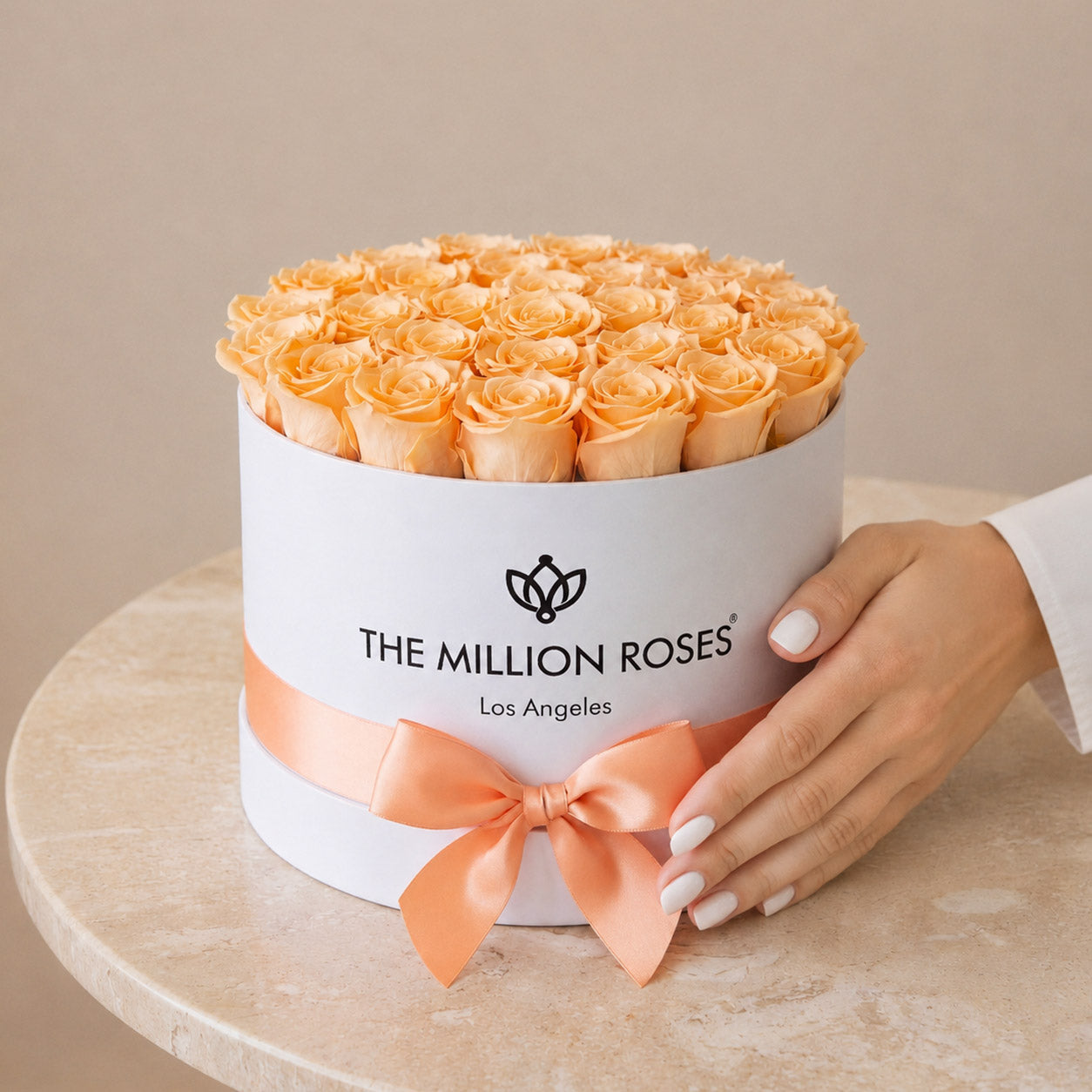 Supreme White Box | Peach Roses