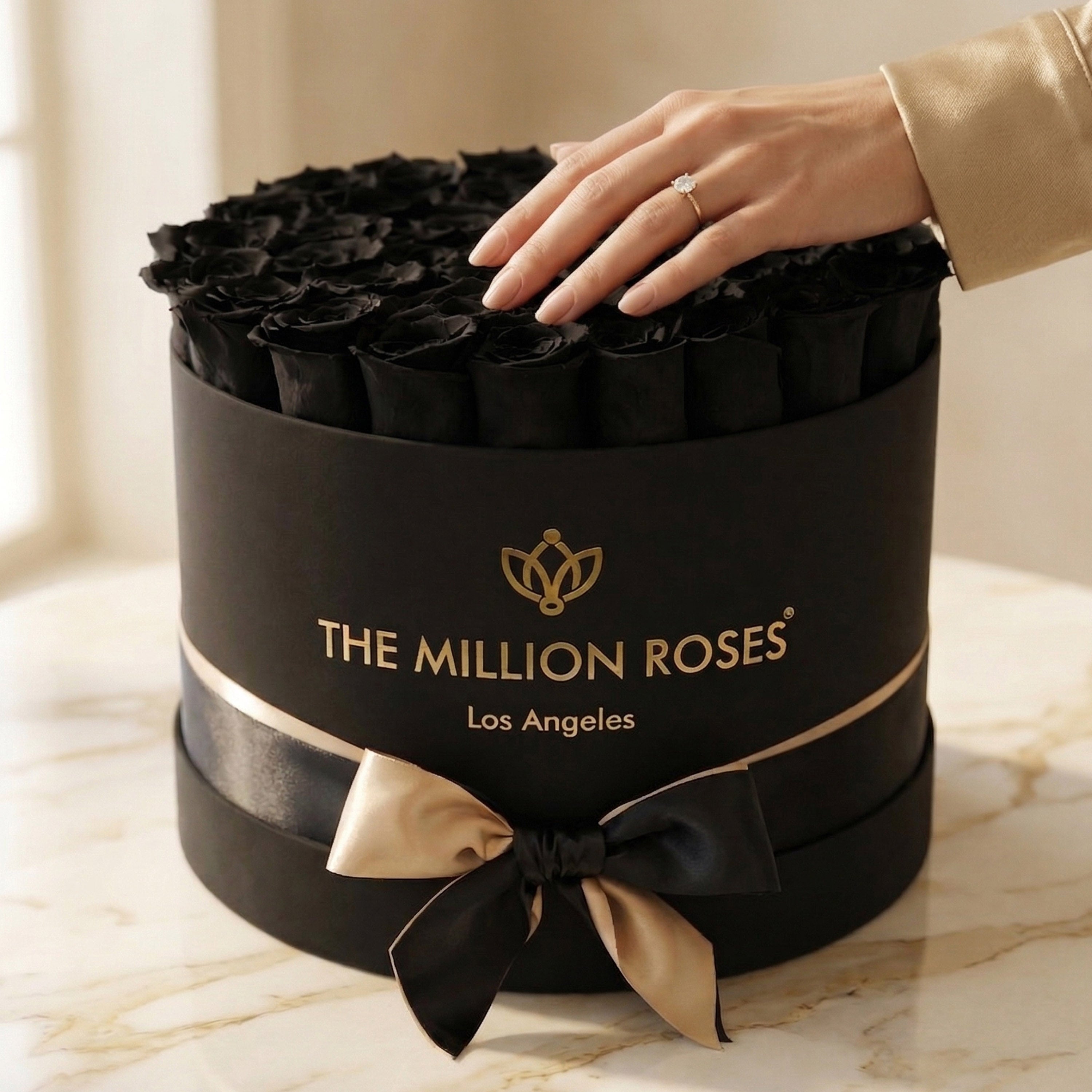 Supreme Black Box | Black Roses