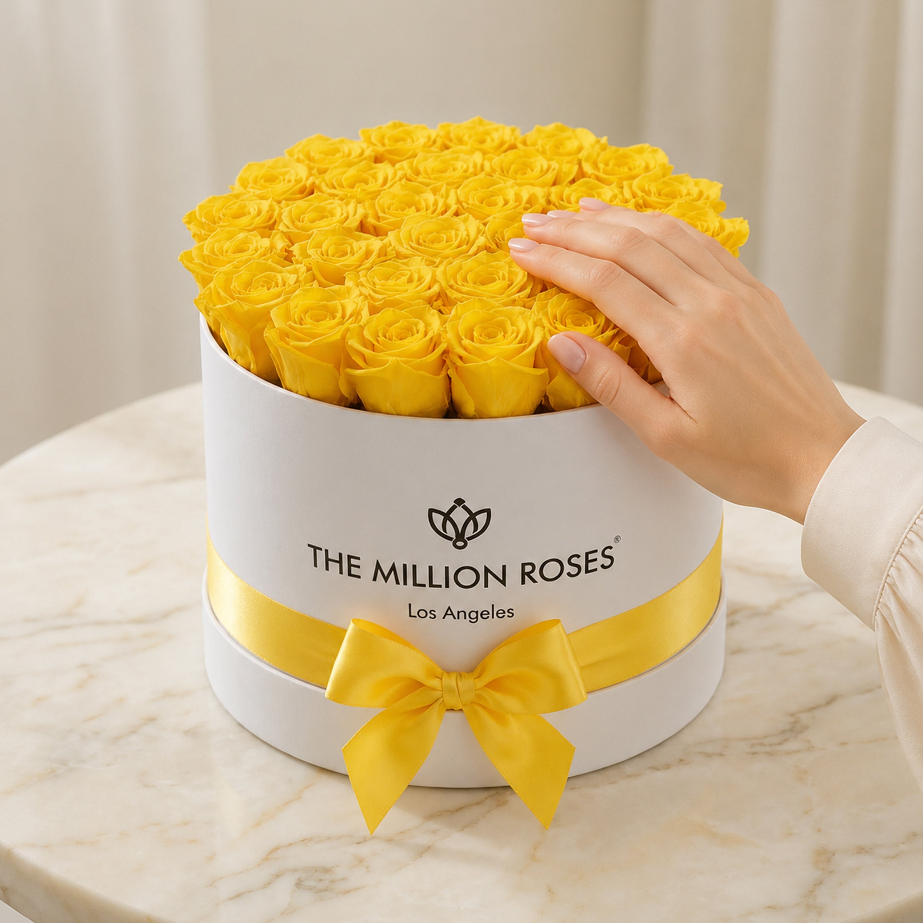 Supreme White Box | Yellow Roses