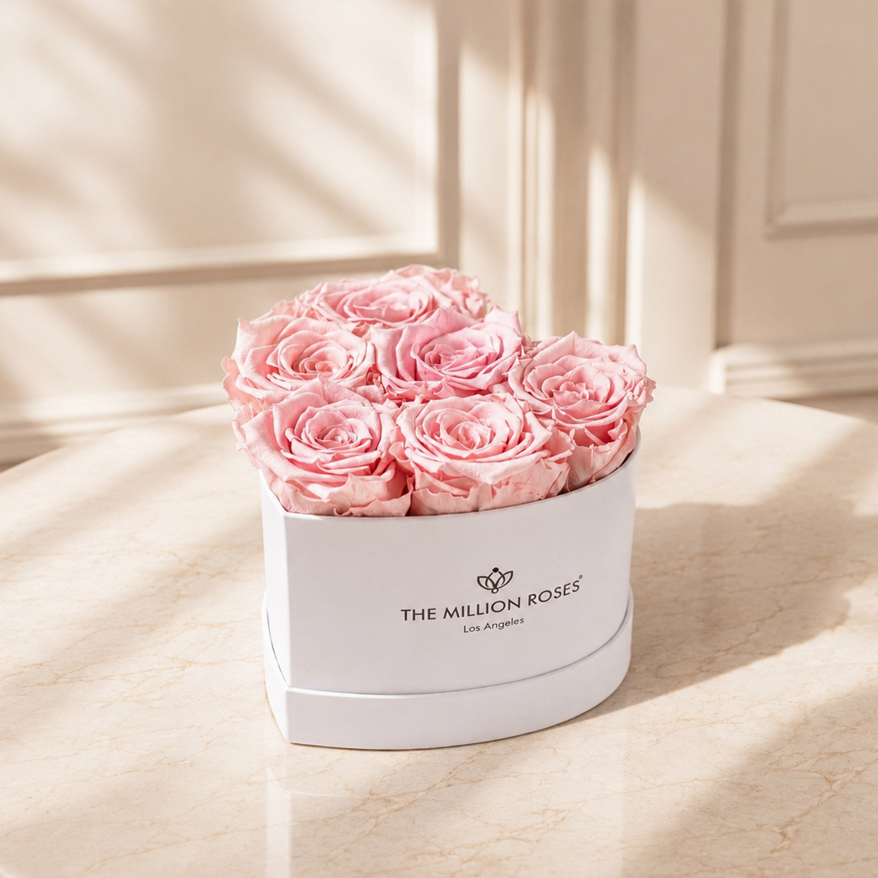 Baby Heart White Box | Light Pink Roses