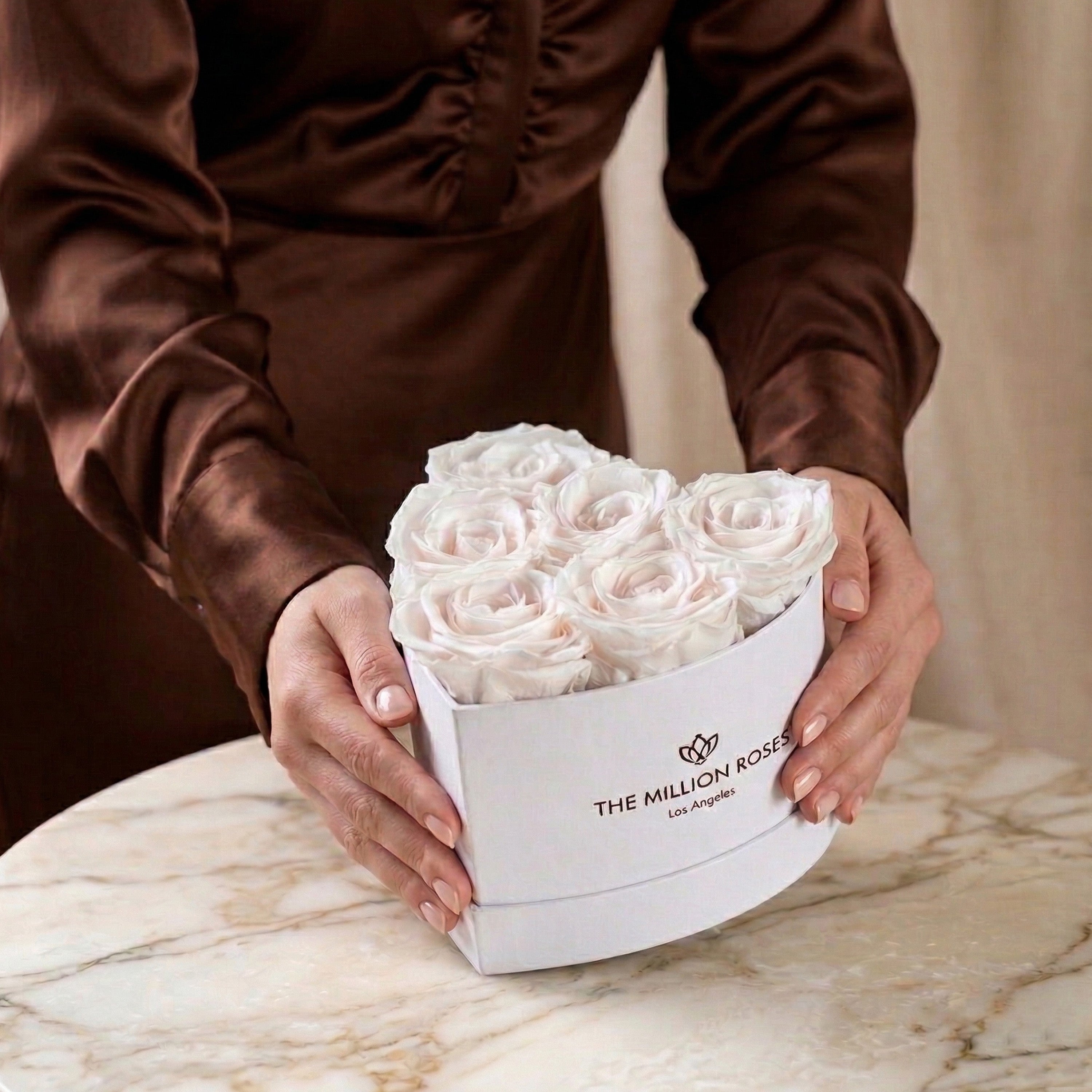 Baby Heart White Box | White Roses