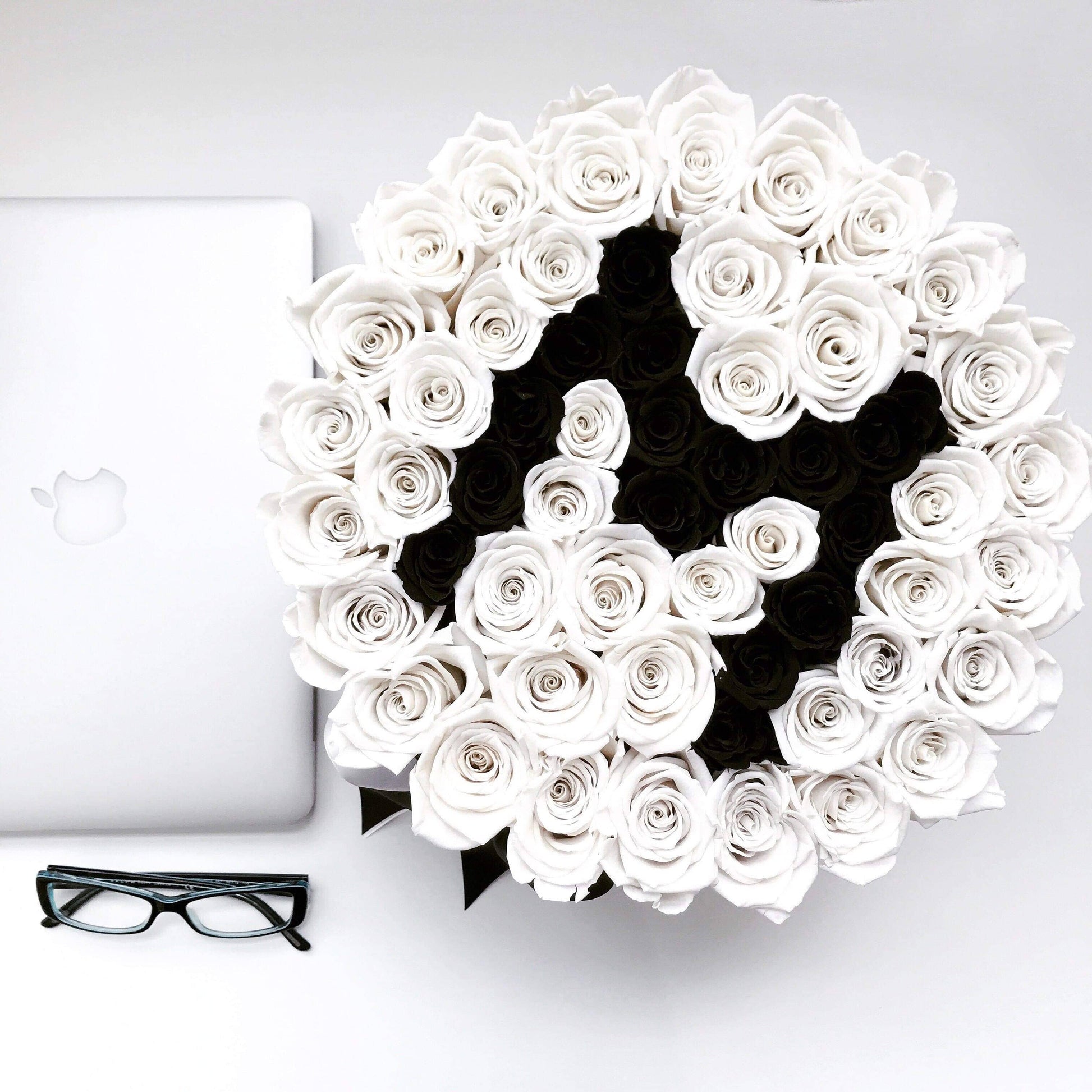 Deluxe Black Box | Mother's Day Edition | Off White & Black Roses | M - The Million Roses