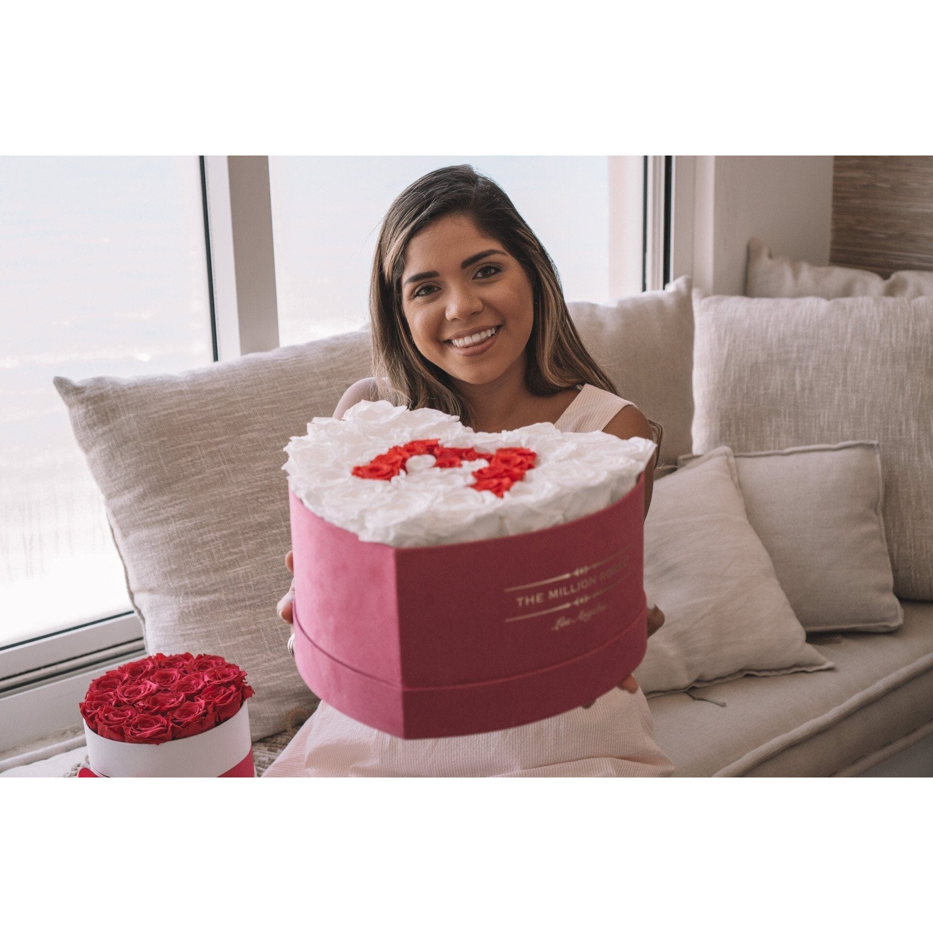 Heart Hot Pink Suede Box | Mother's Day Edition | White & Hot Pink Roses | M - The Million Roses